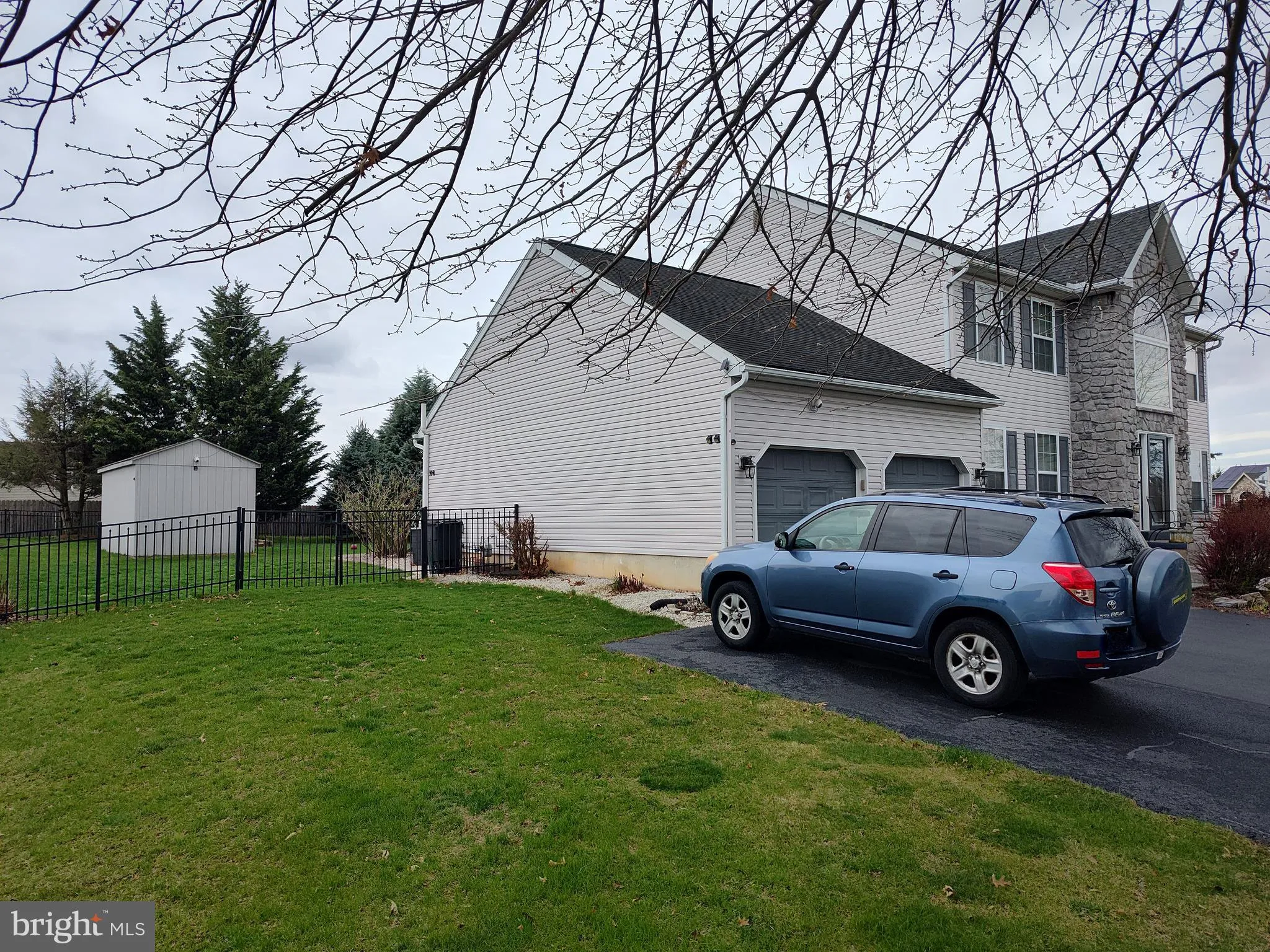 Blandon, Pennsylvania 19510, United States, 4 Bedrooms Bedrooms, ,3 BathroomsBathrooms,Residential,Active,108144