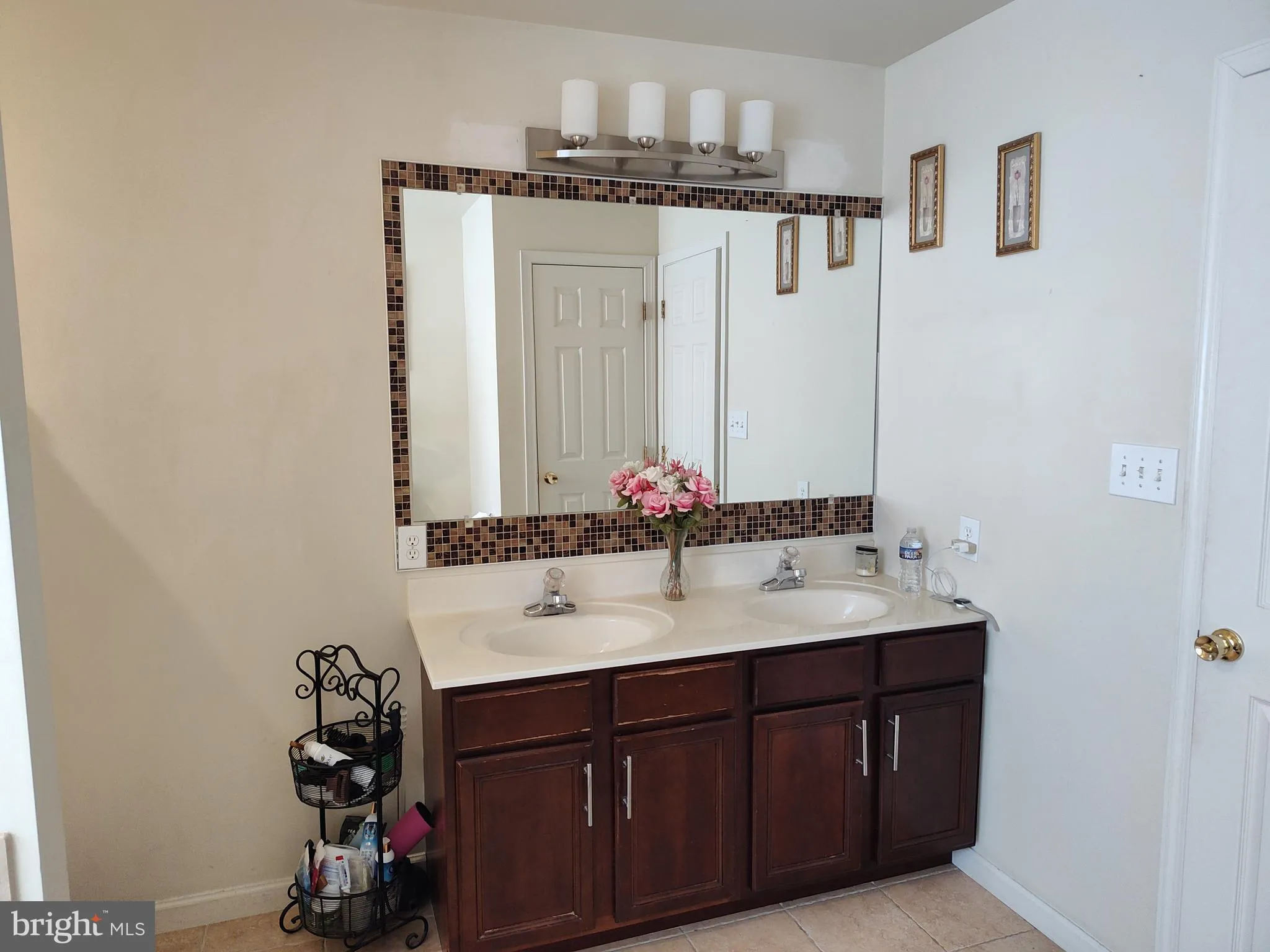 Blandon, Pennsylvania 19510, United States, 4 Bedrooms Bedrooms, ,3 BathroomsBathrooms,Residential,Active,108144