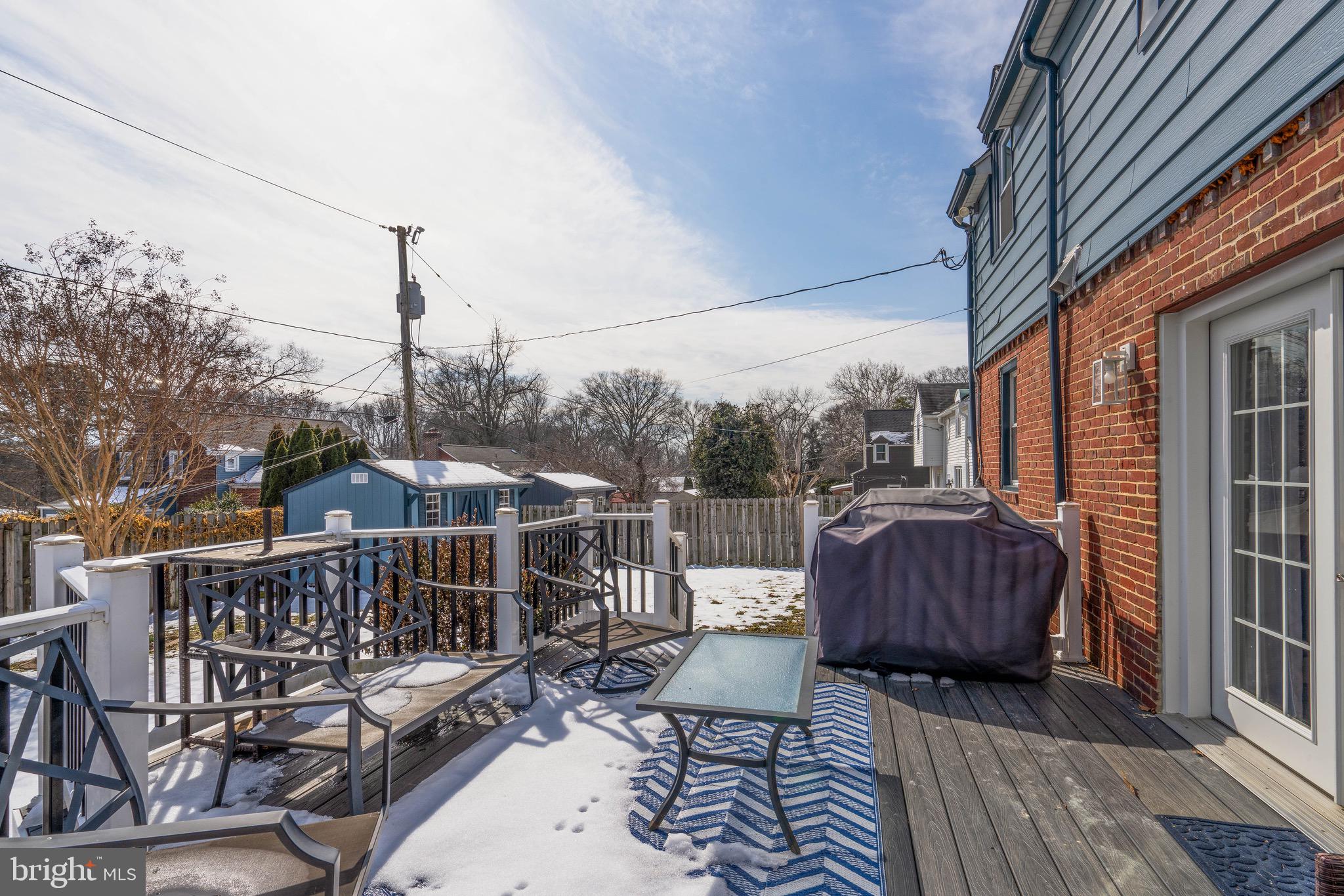 RIVERSIDE GARDENS - Residential