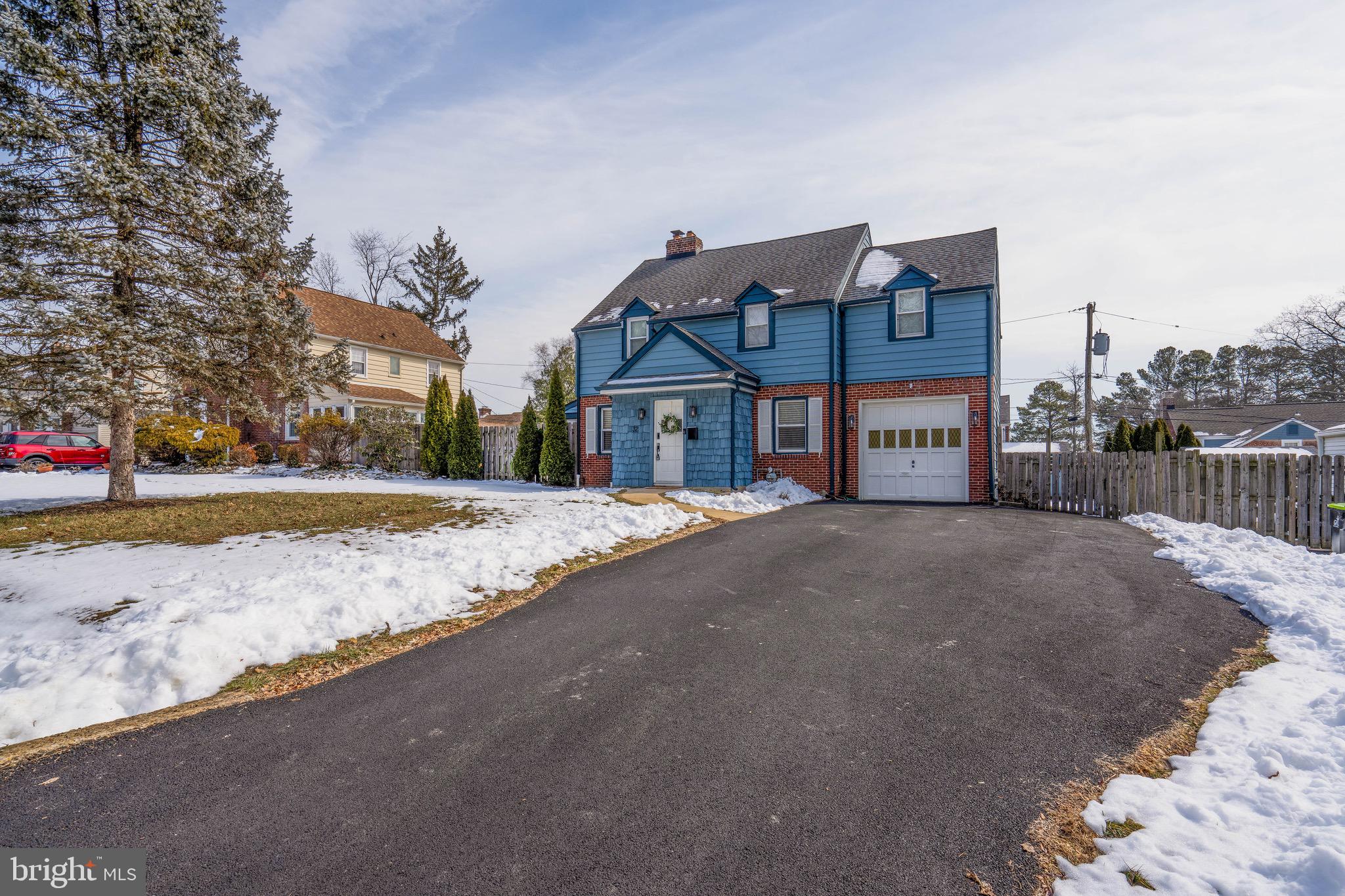 RIVERSIDE GARDENS - Residential