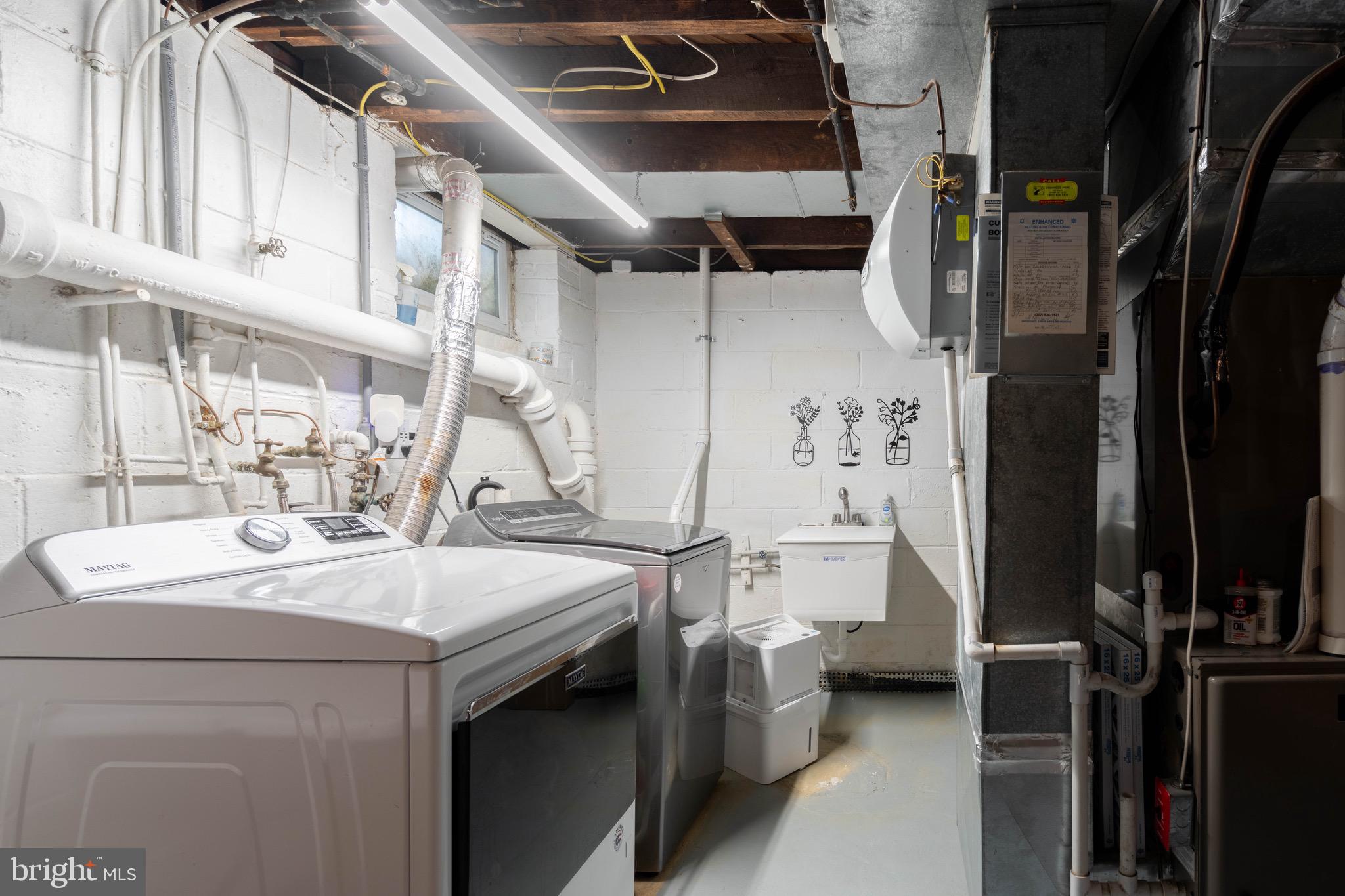 RIVERSIDE GARDENS - Residential