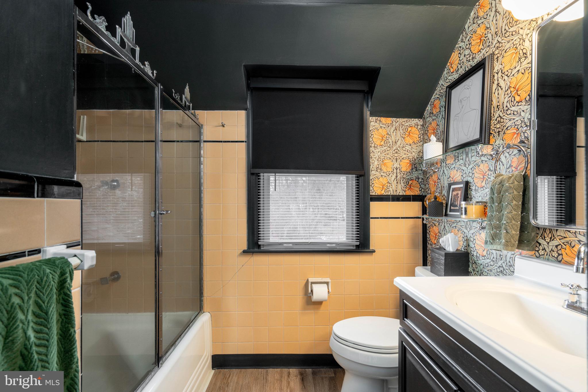 RIVERSIDE GARDENS - Residential