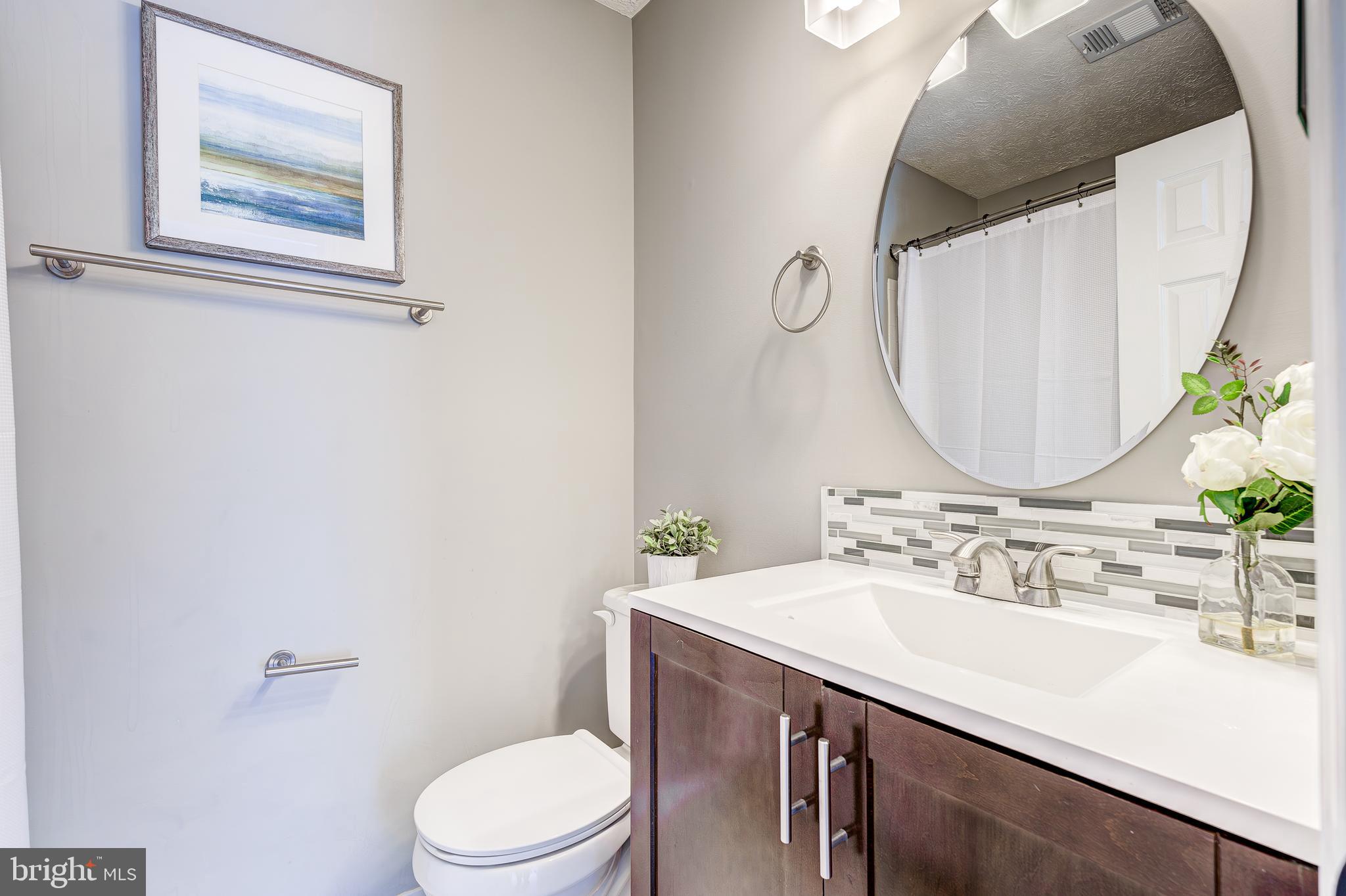 ASHBURN VILLAGE - Residential