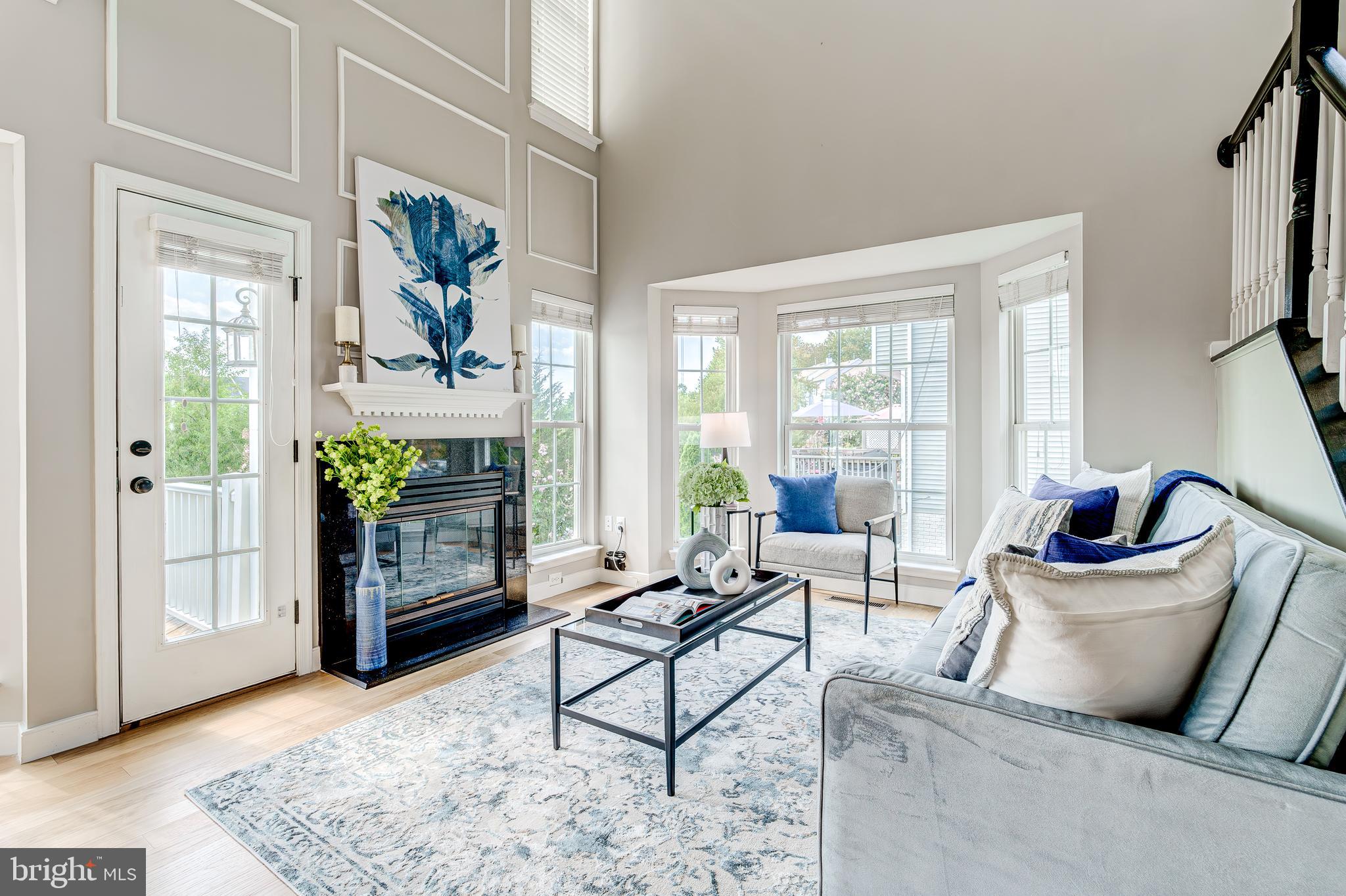 ASHBURN VILLAGE - Residential