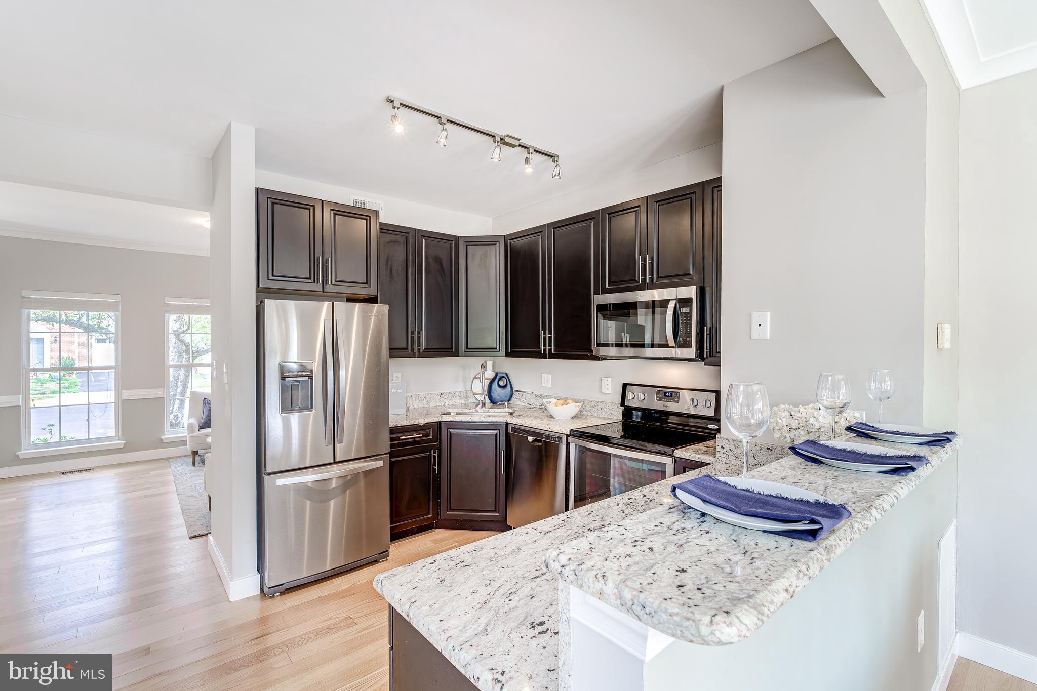 ASHBURN VILLAGE - Residential