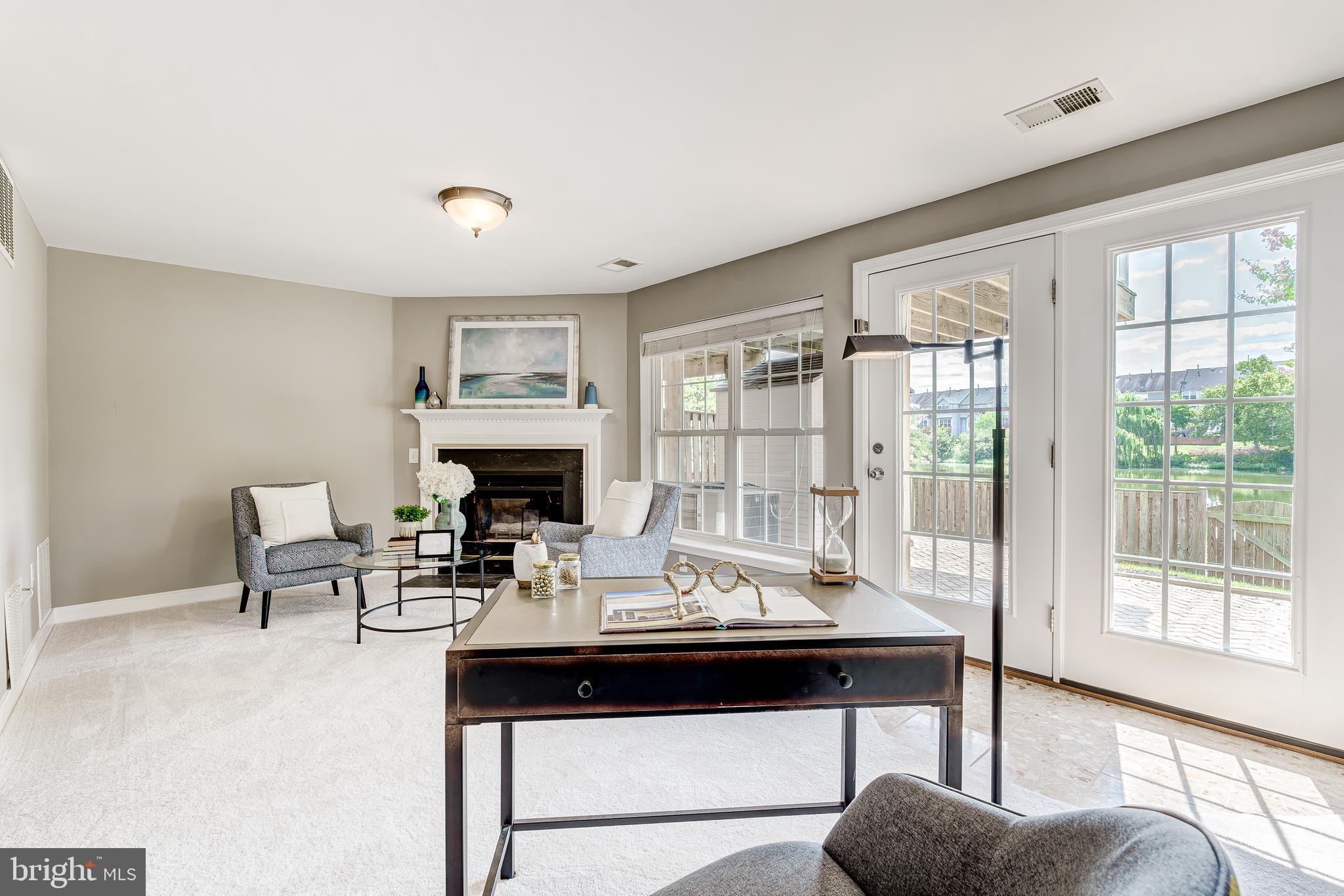 ASHBURN VILLAGE - Residential