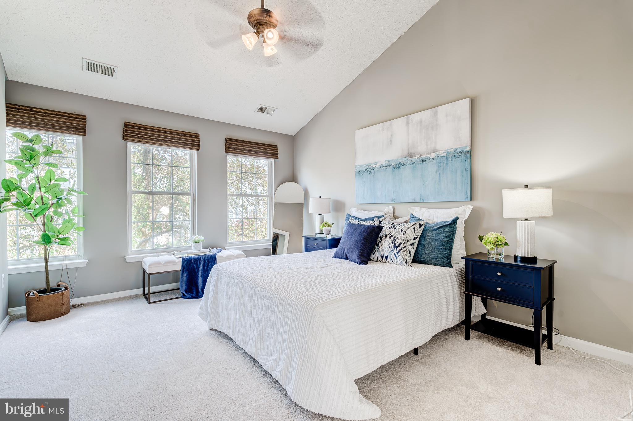 ASHBURN VILLAGE - Residential