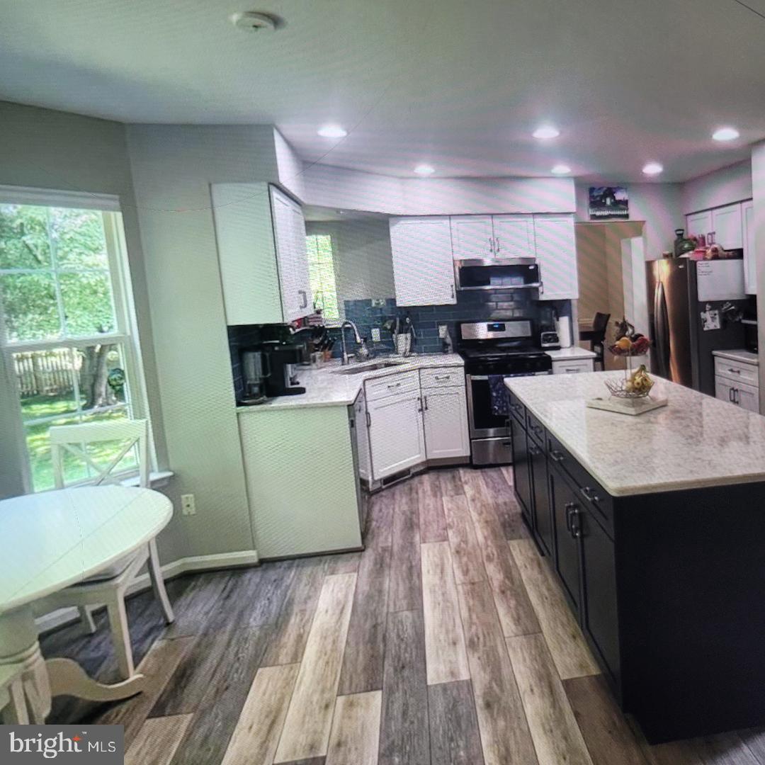 SUMMERVALE - Residential Lease