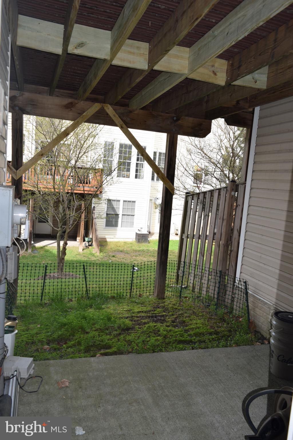 COPPERMINE CROSSING - Residential Lease