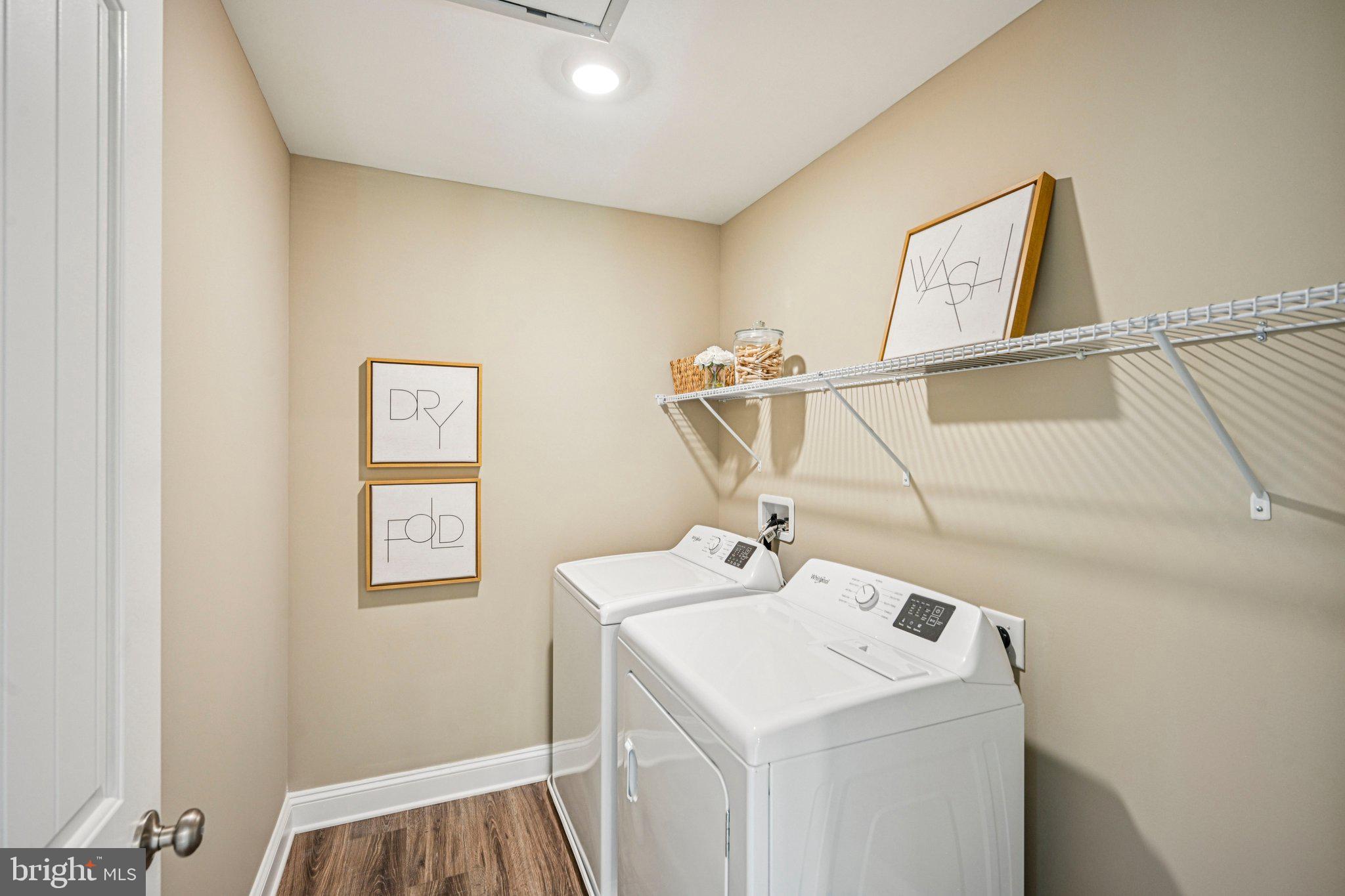 THE GRANARY AT DRAPER FARM - Residential