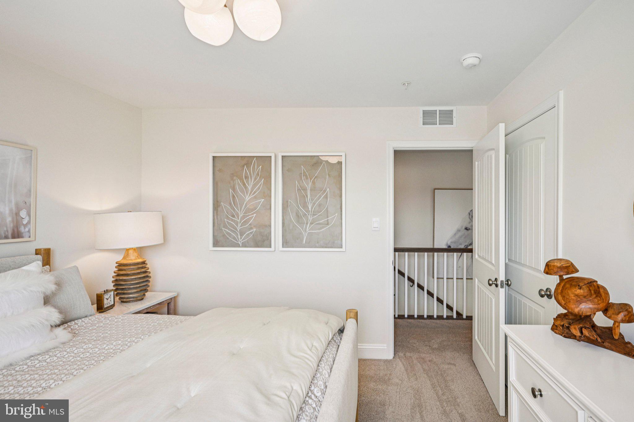 THE GRANARY AT DRAPER FARM - Residential