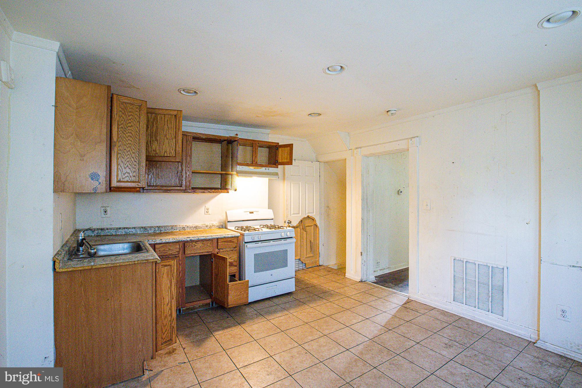 CURTIS BAY - Residential