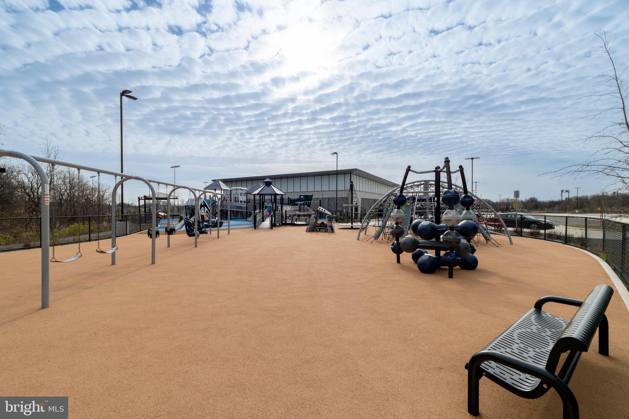 LODGE FOREST - Residential Lease