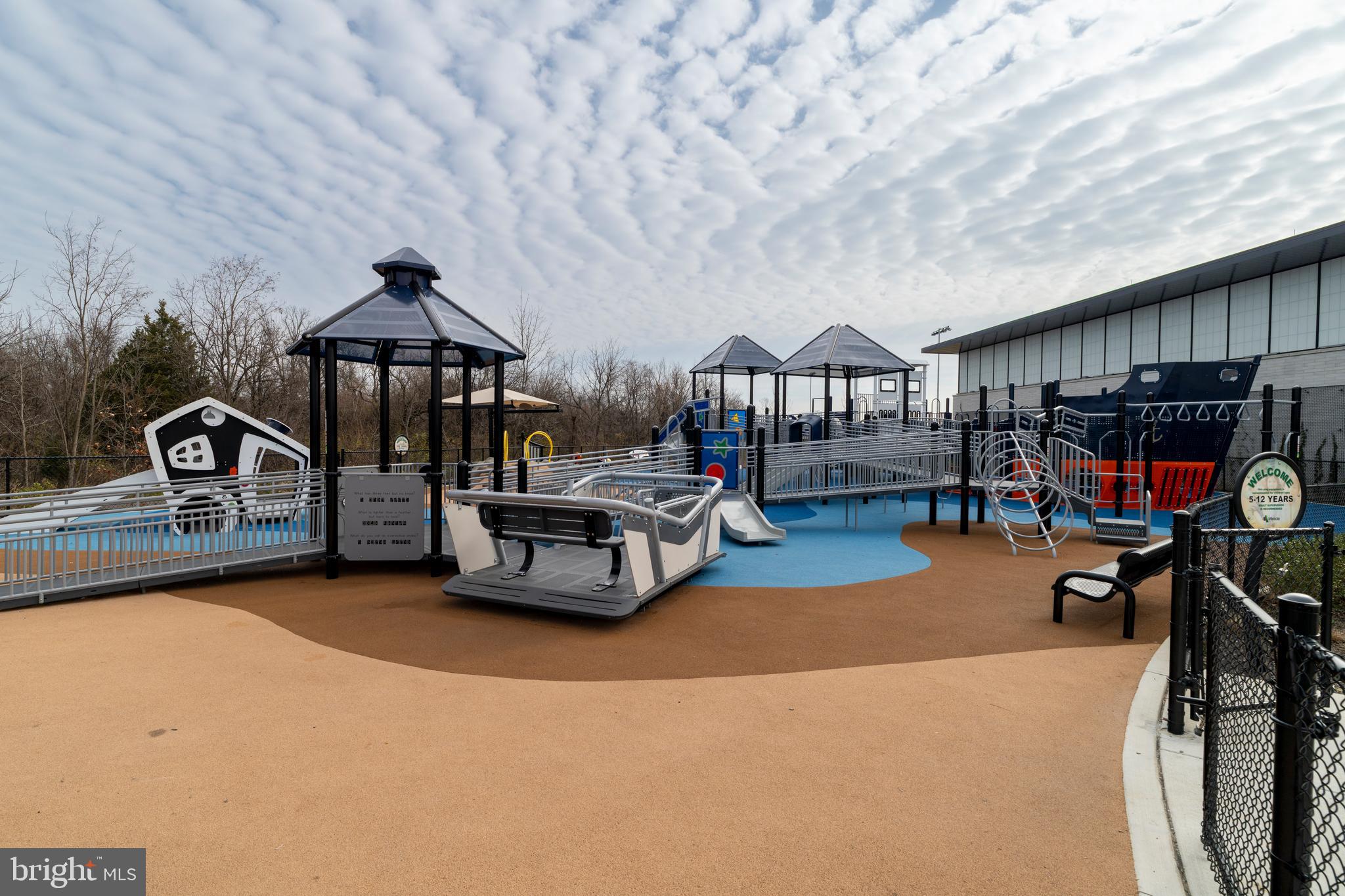 LODGE FOREST - Residential Lease