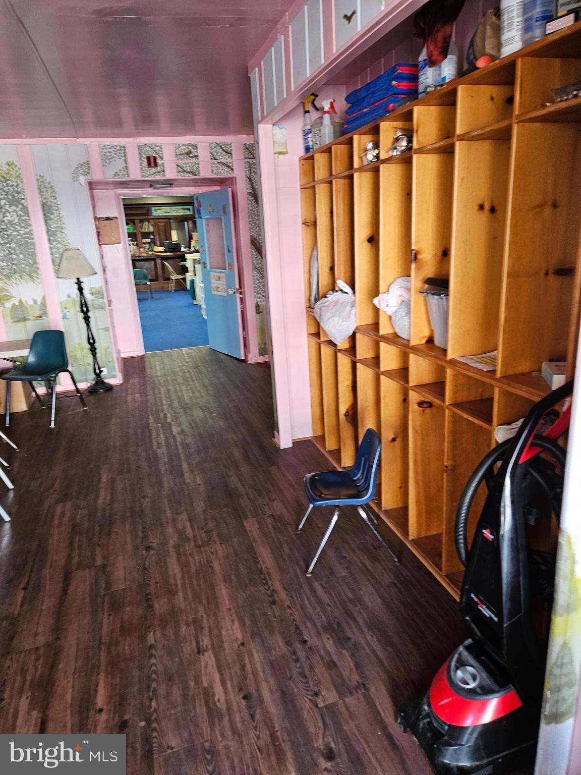 2010 N MARKET STREET