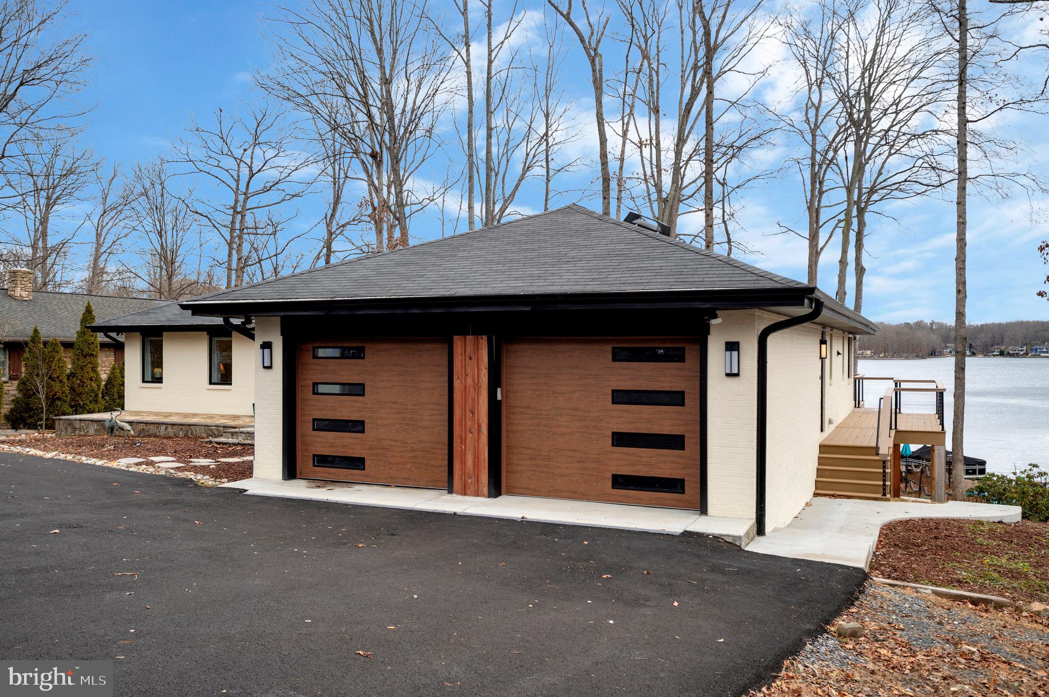 LAKE OF THE WOODS - Residential