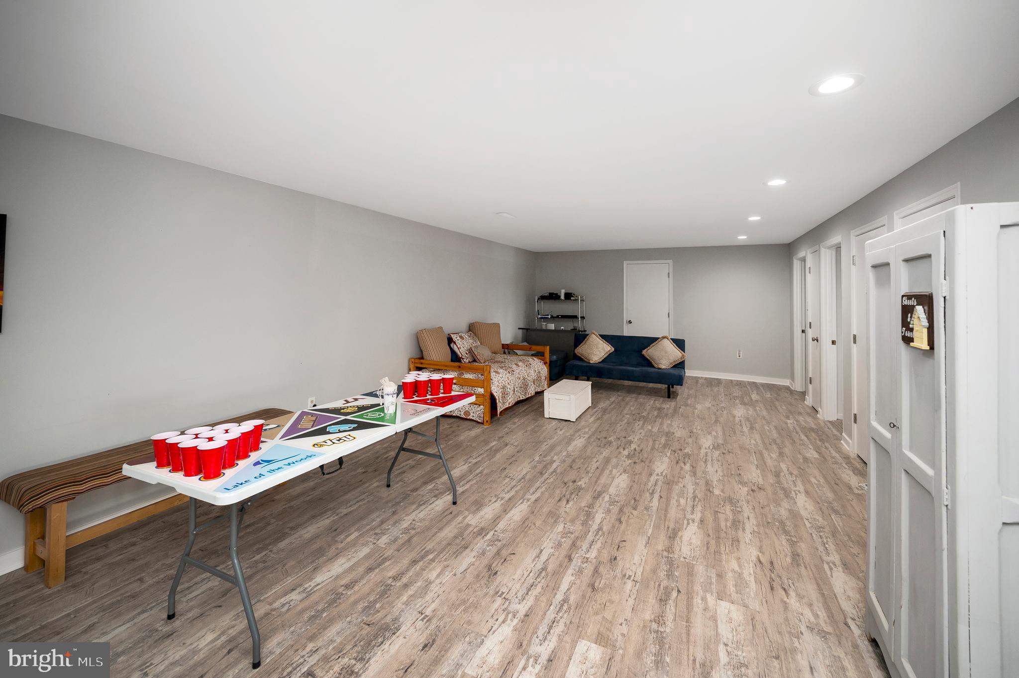 LAKE OF THE WOODS - Residential