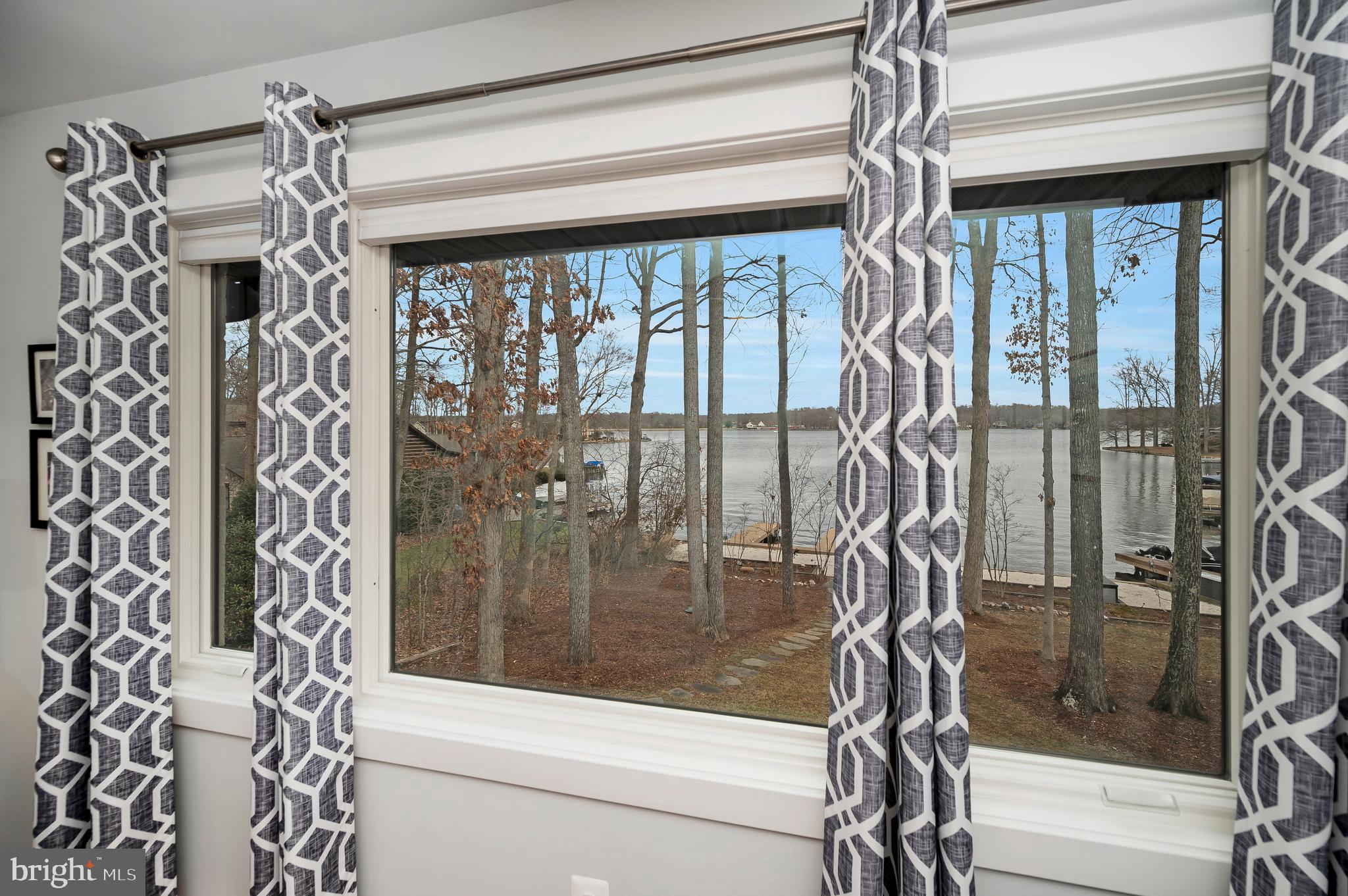 LAKE OF THE WOODS - Residential