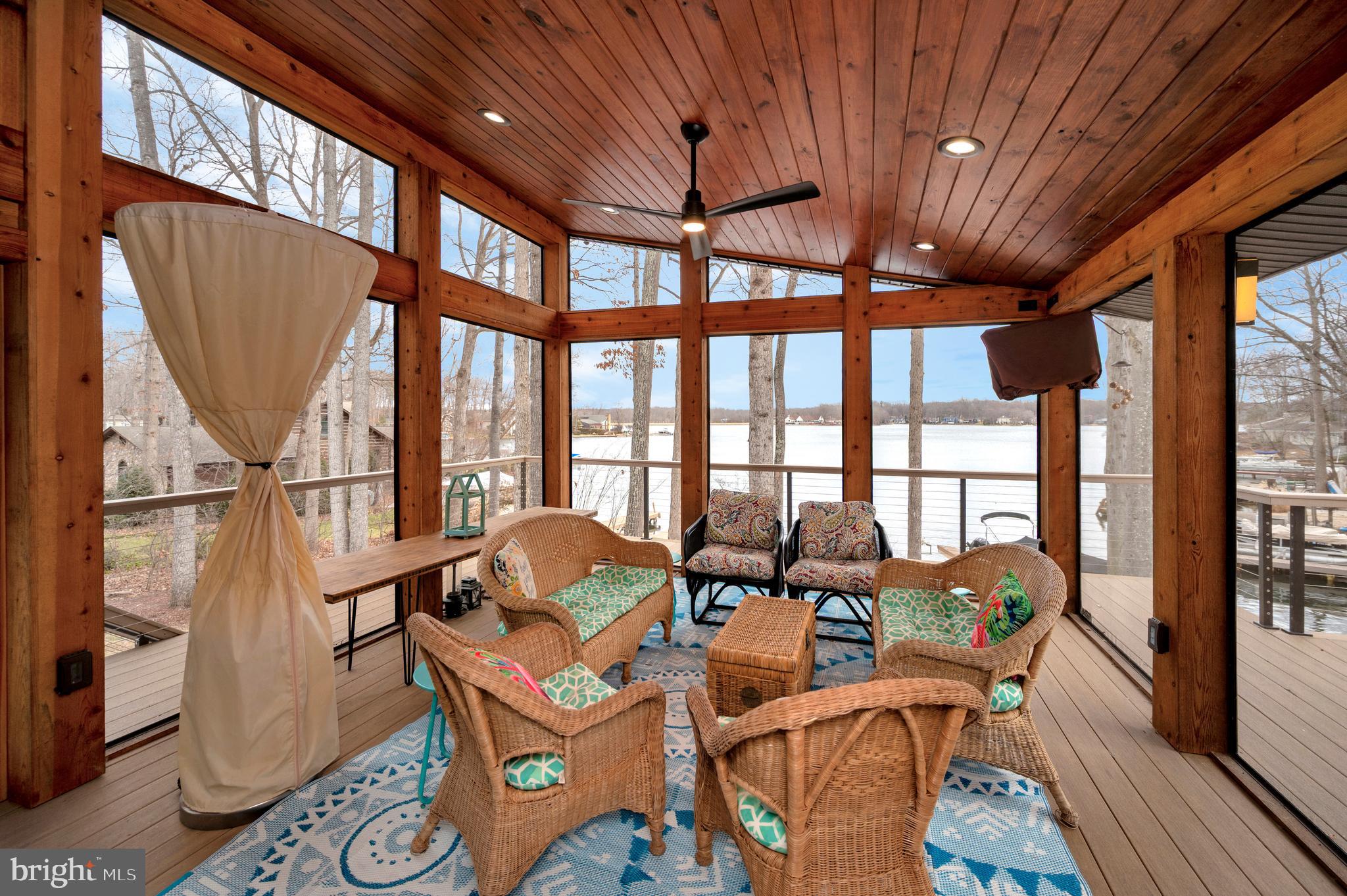 LAKE OF THE WOODS - Residential