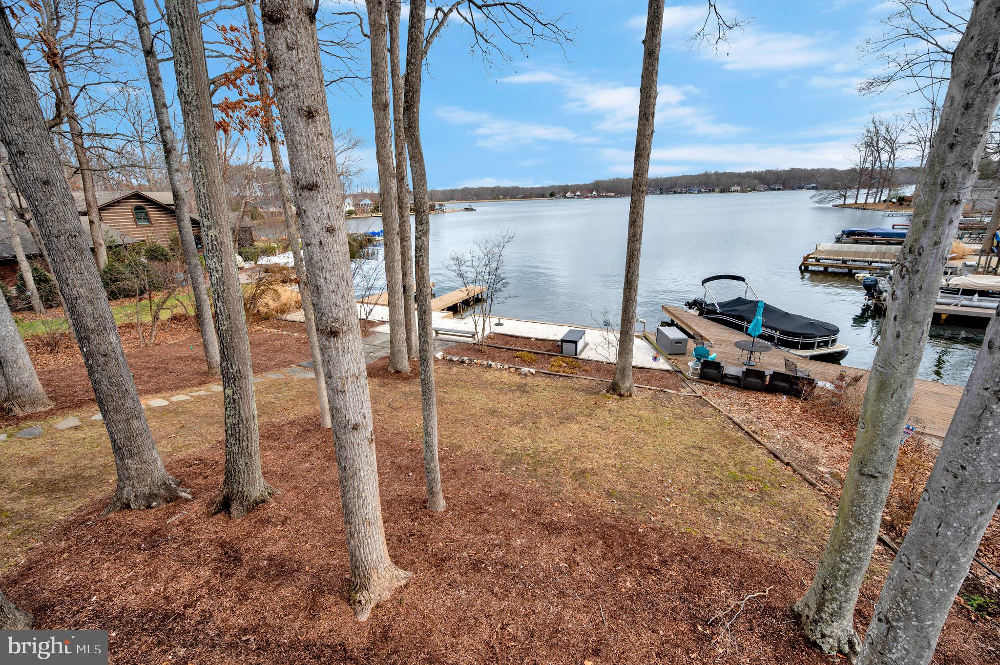 LAKE OF THE WOODS - Residential