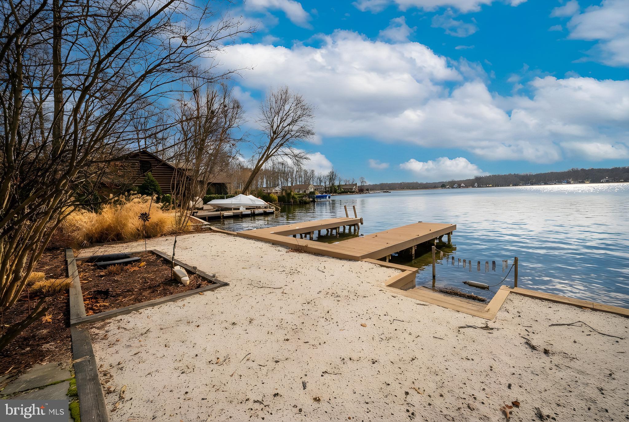 LAKE OF THE WOODS - Residential