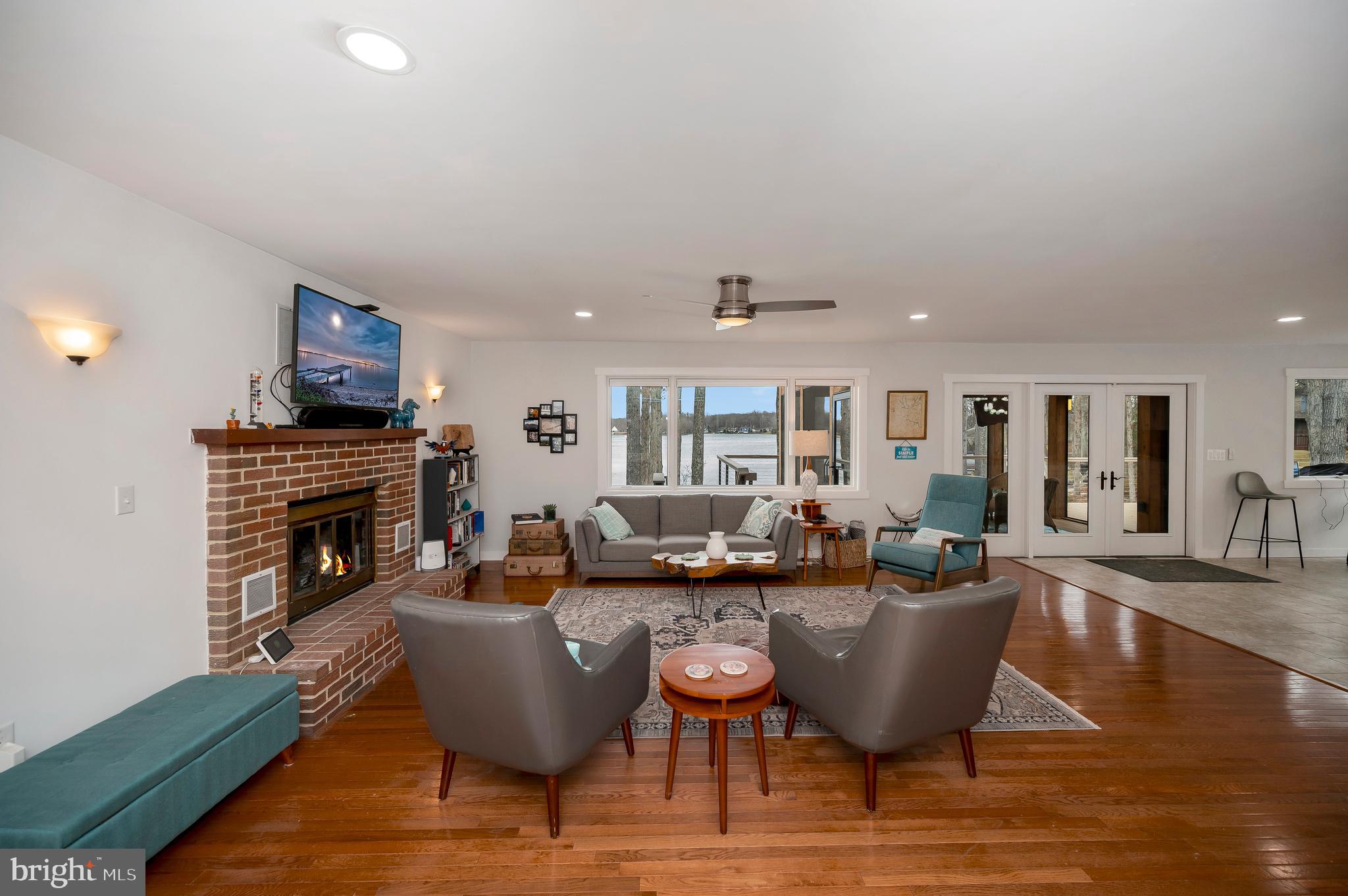 LAKE OF THE WOODS - Residential