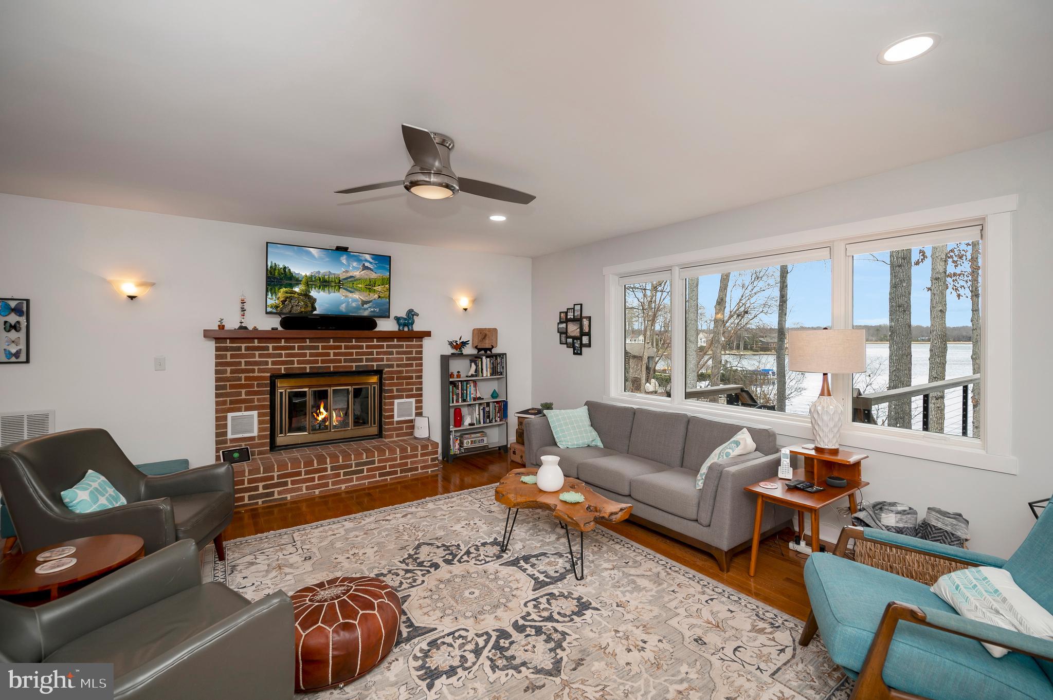 LAKE OF THE WOODS - Residential