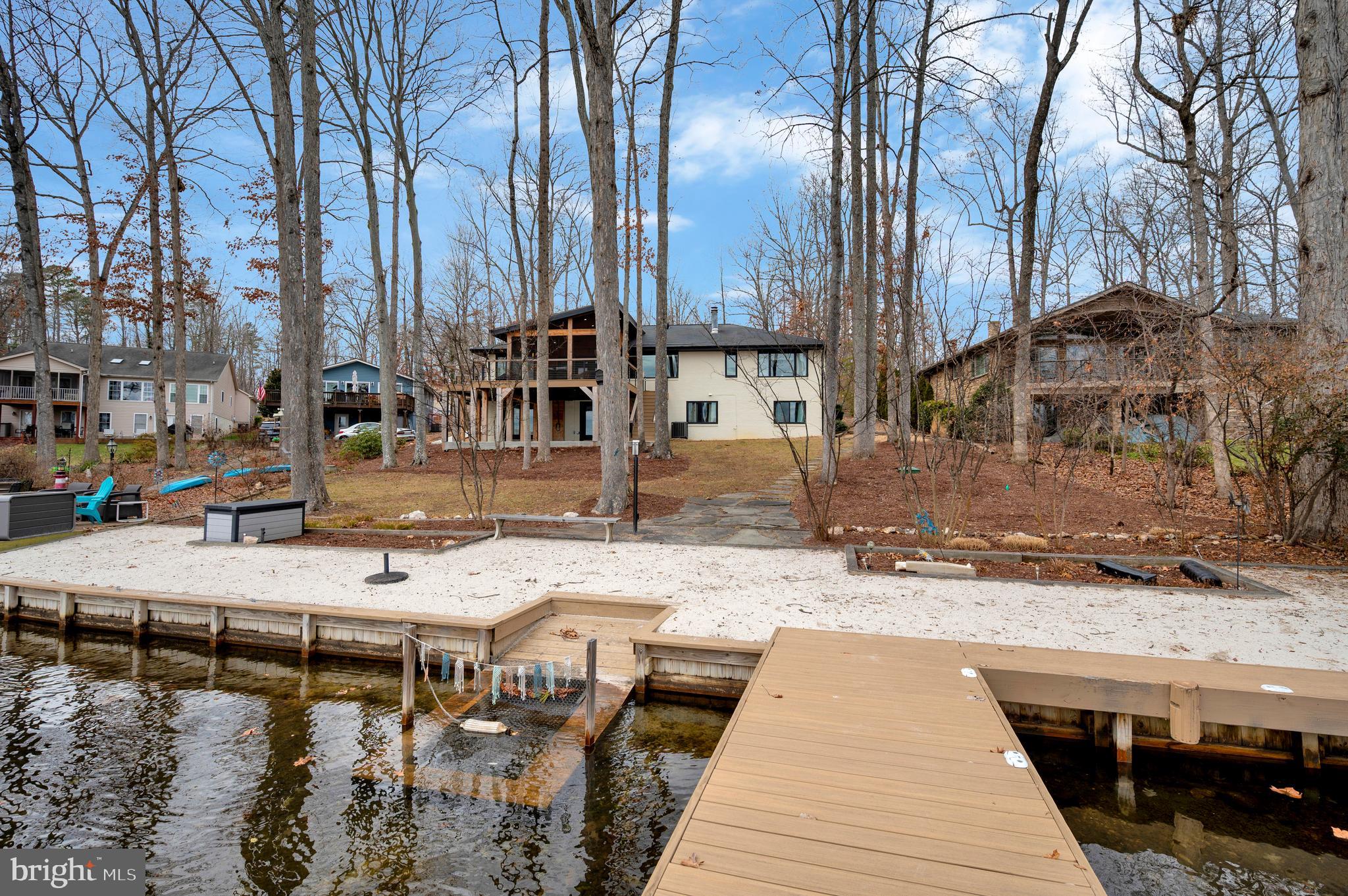 LAKE OF THE WOODS - Residential