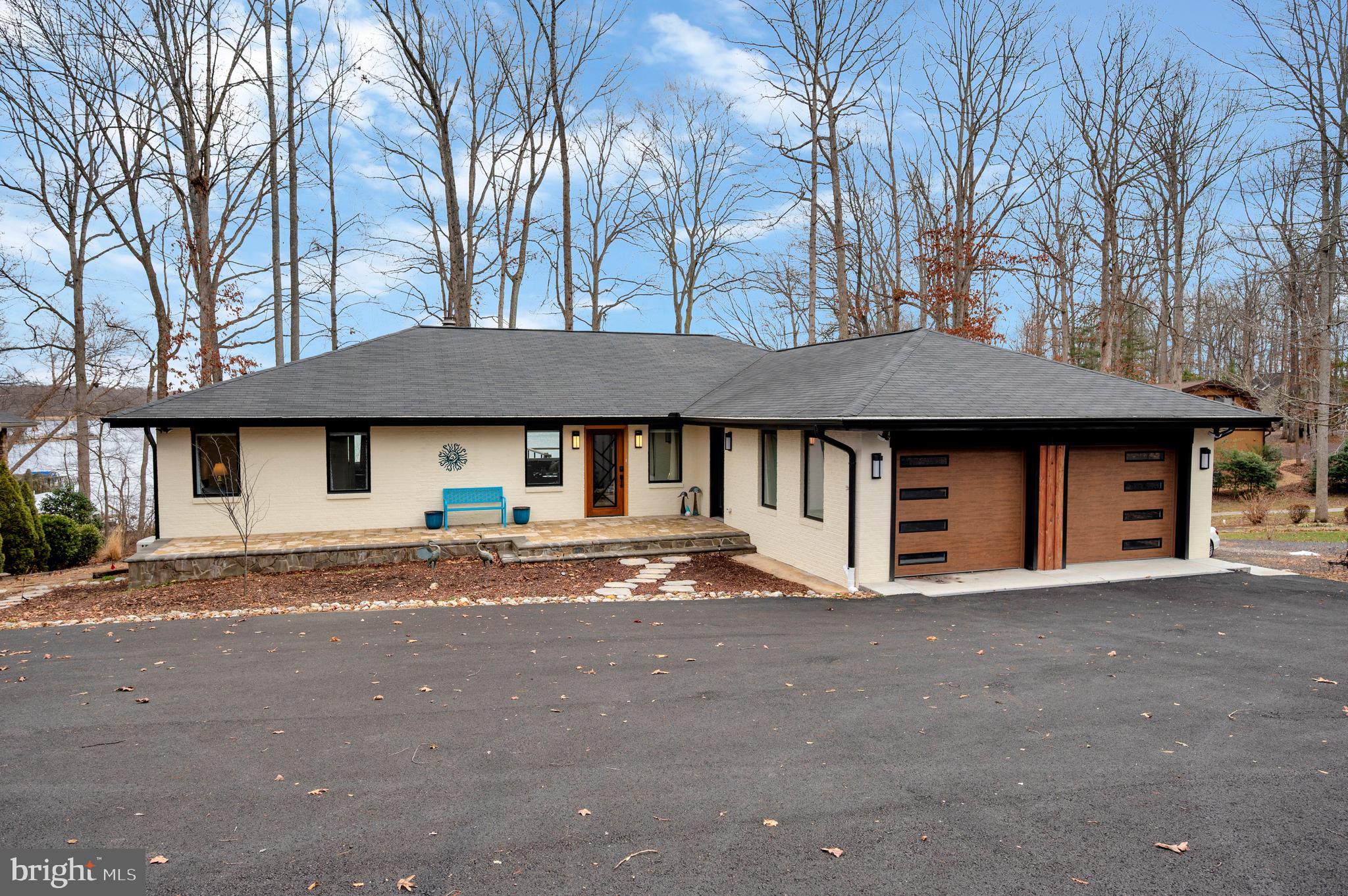 LAKE OF THE WOODS - Residential