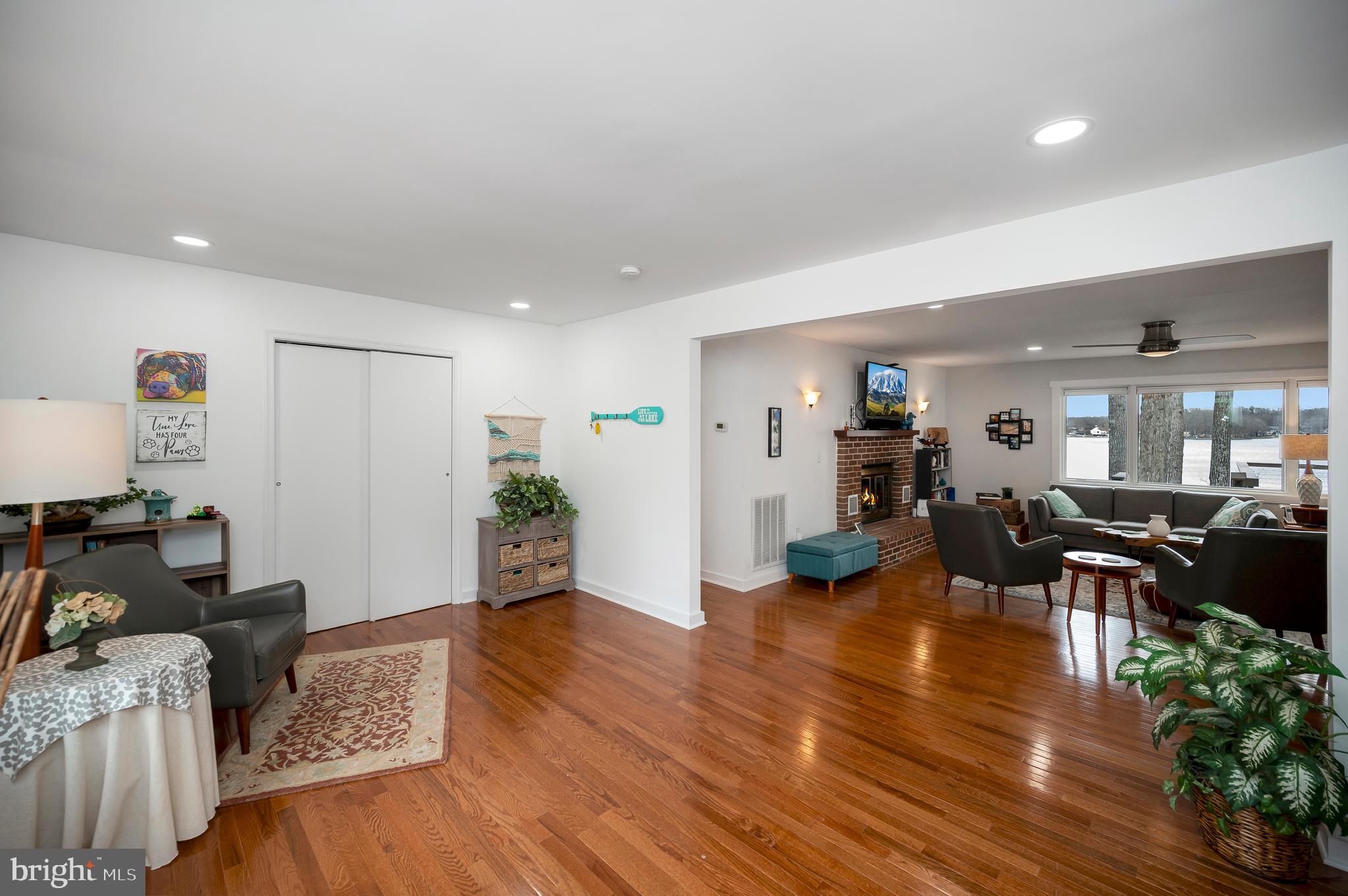 LAKE OF THE WOODS - Residential