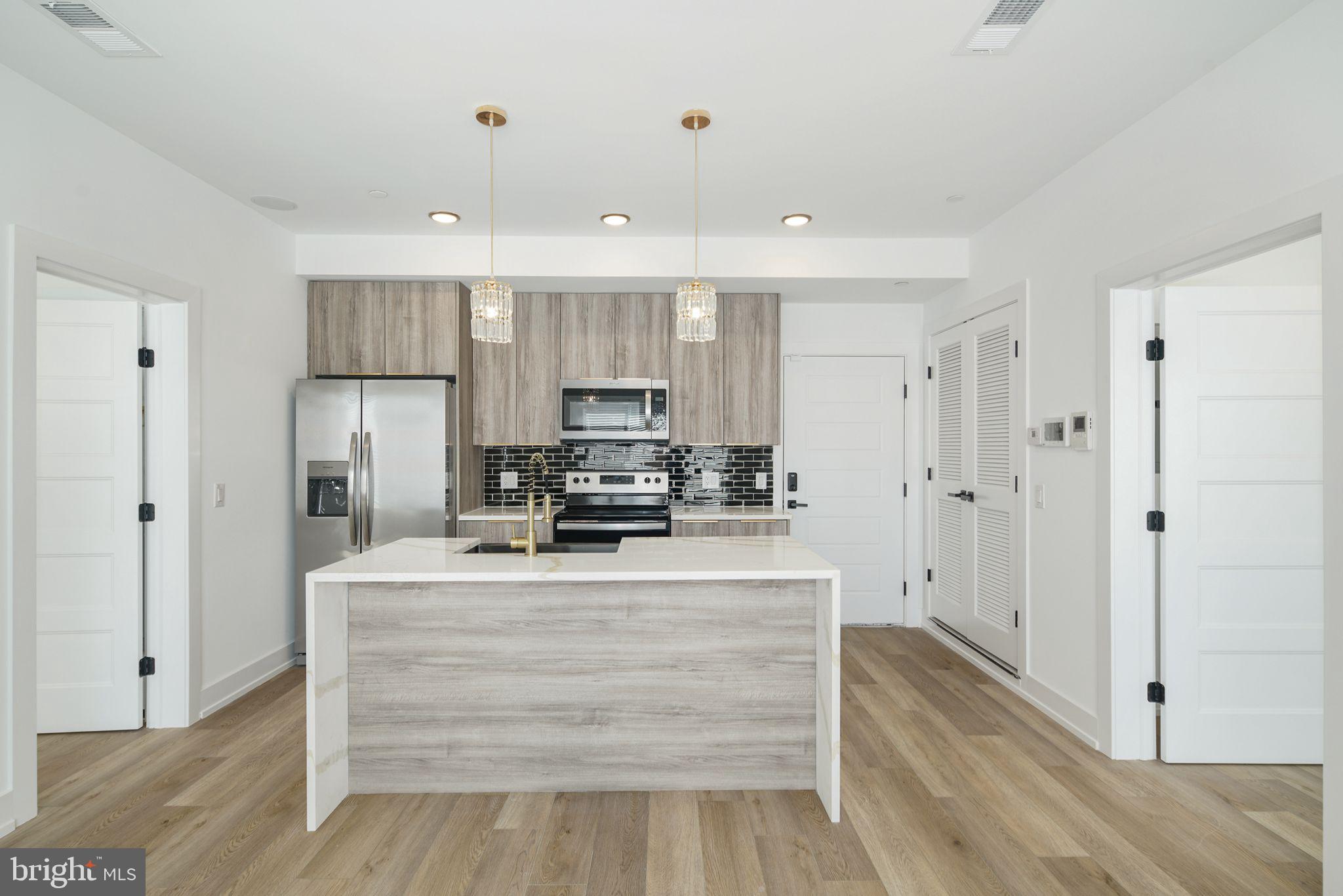 FISHTOWN - Residential Lease