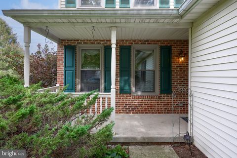 6 TOWNSEND COURT LANCASTER PA 17603
