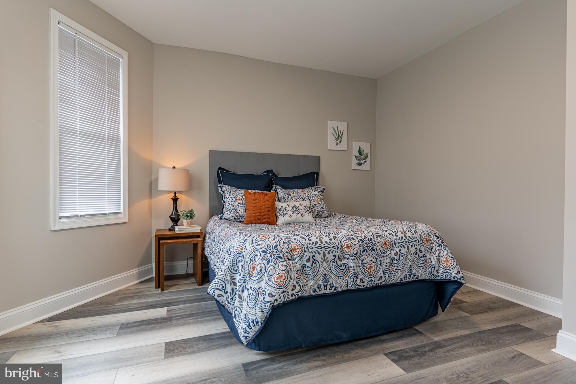 LAKE EVESHAM - Residential