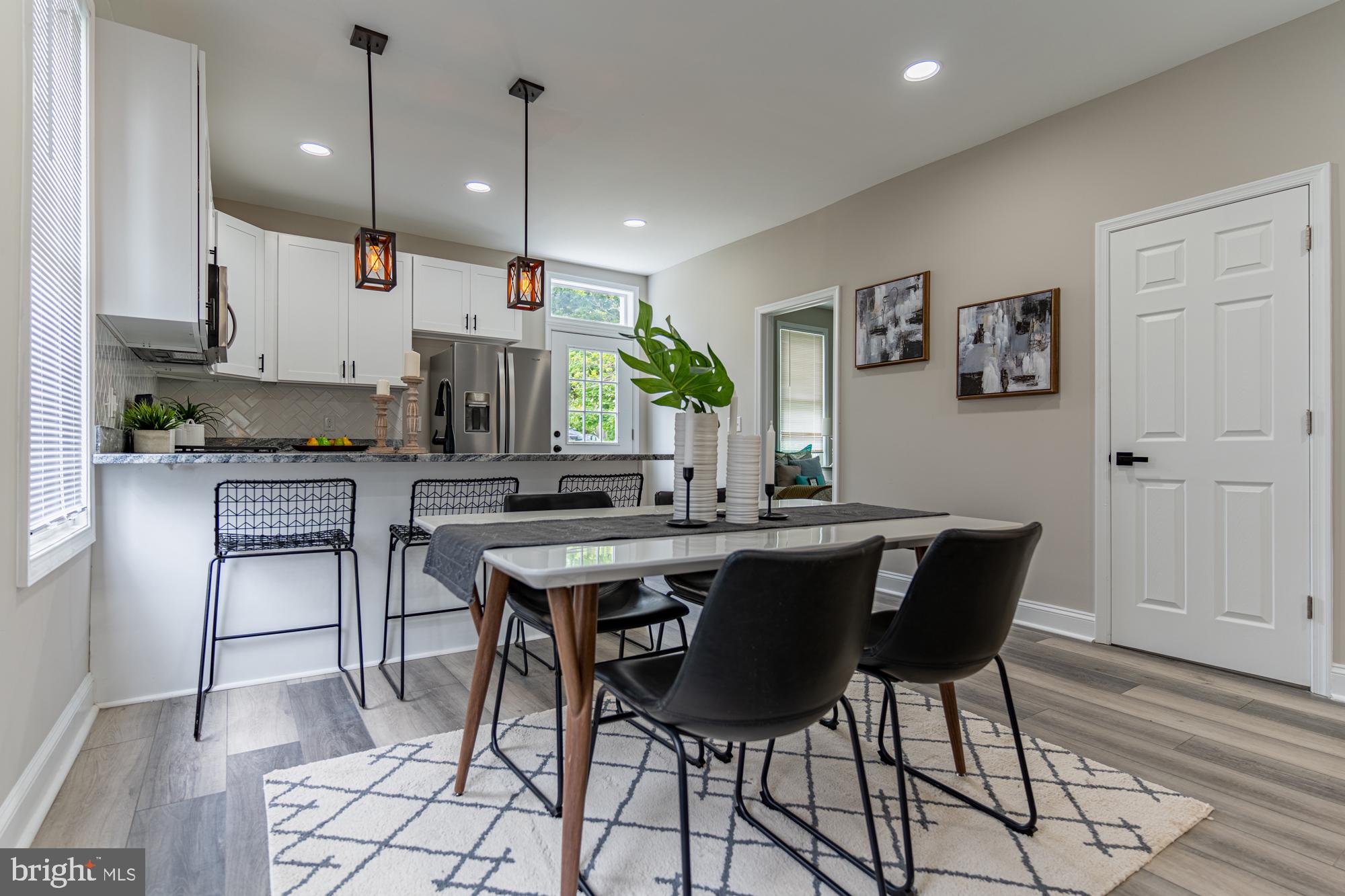 LAKE EVESHAM - Residential