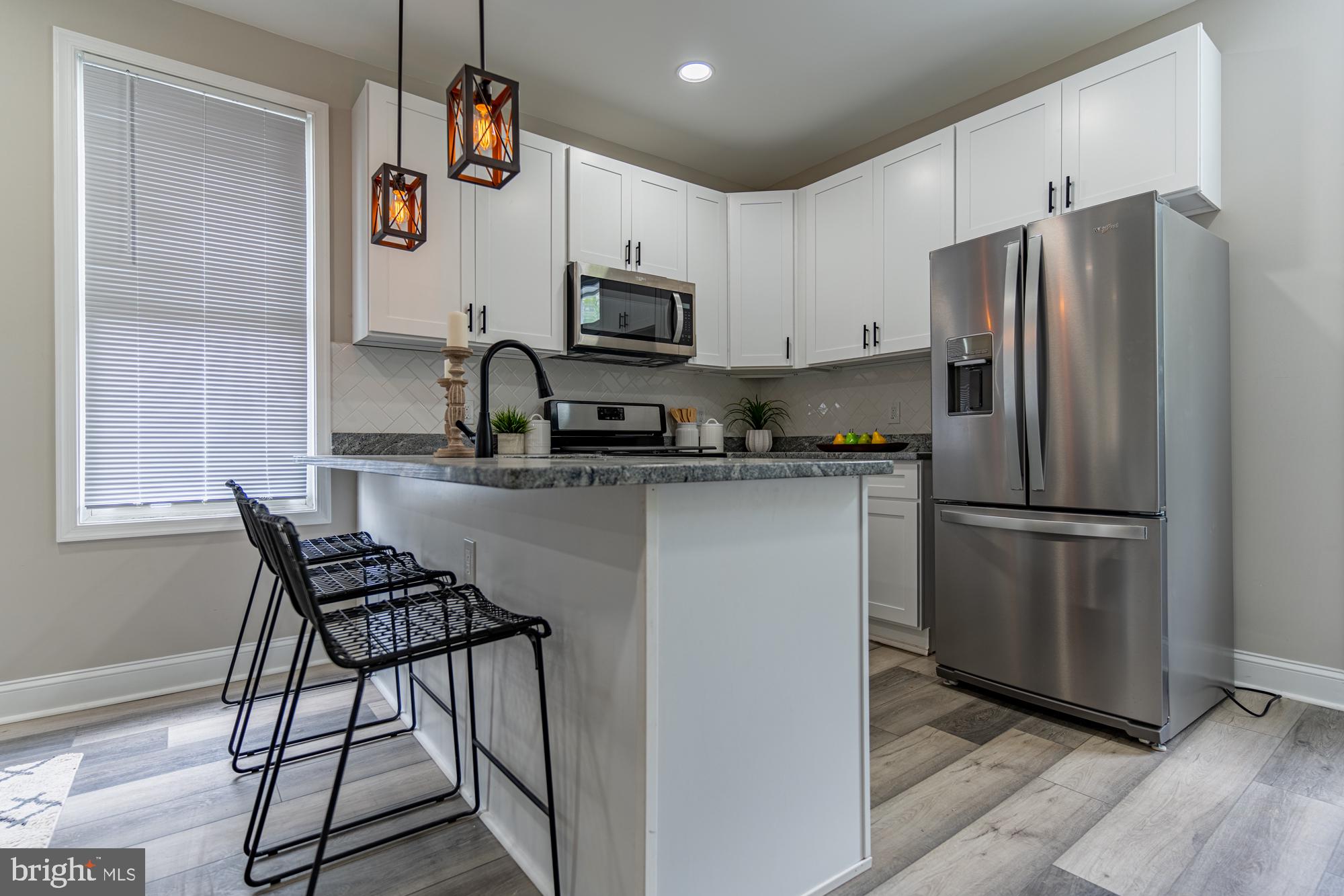 LAKE EVESHAM - Residential