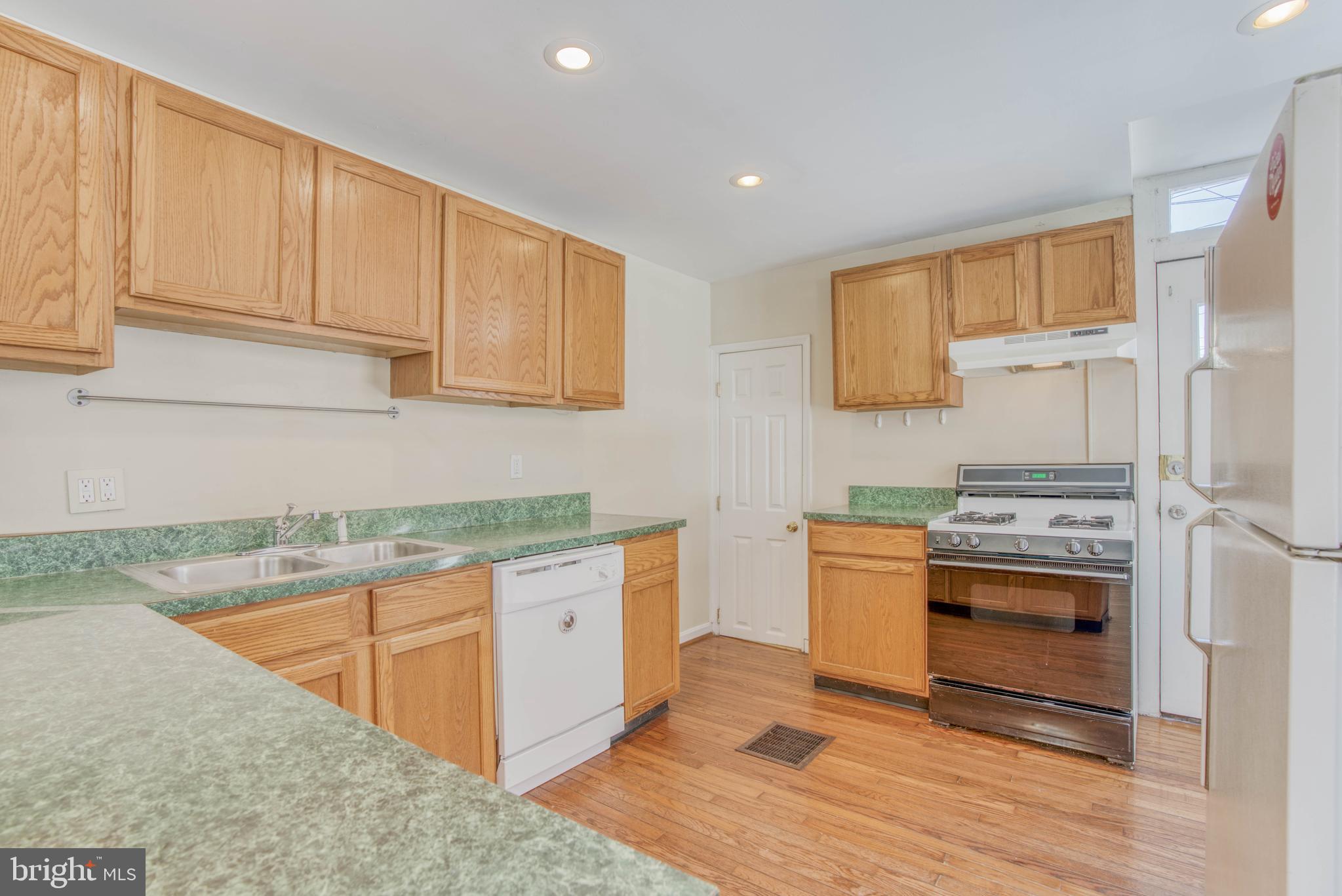 FEDERAL HILL HISTORIC DISTRICT - Residential Lease