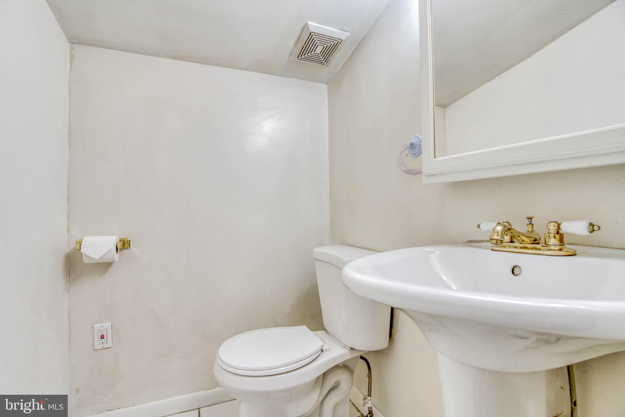 FEDERAL HILL HISTORIC DISTRICT - Residential Lease