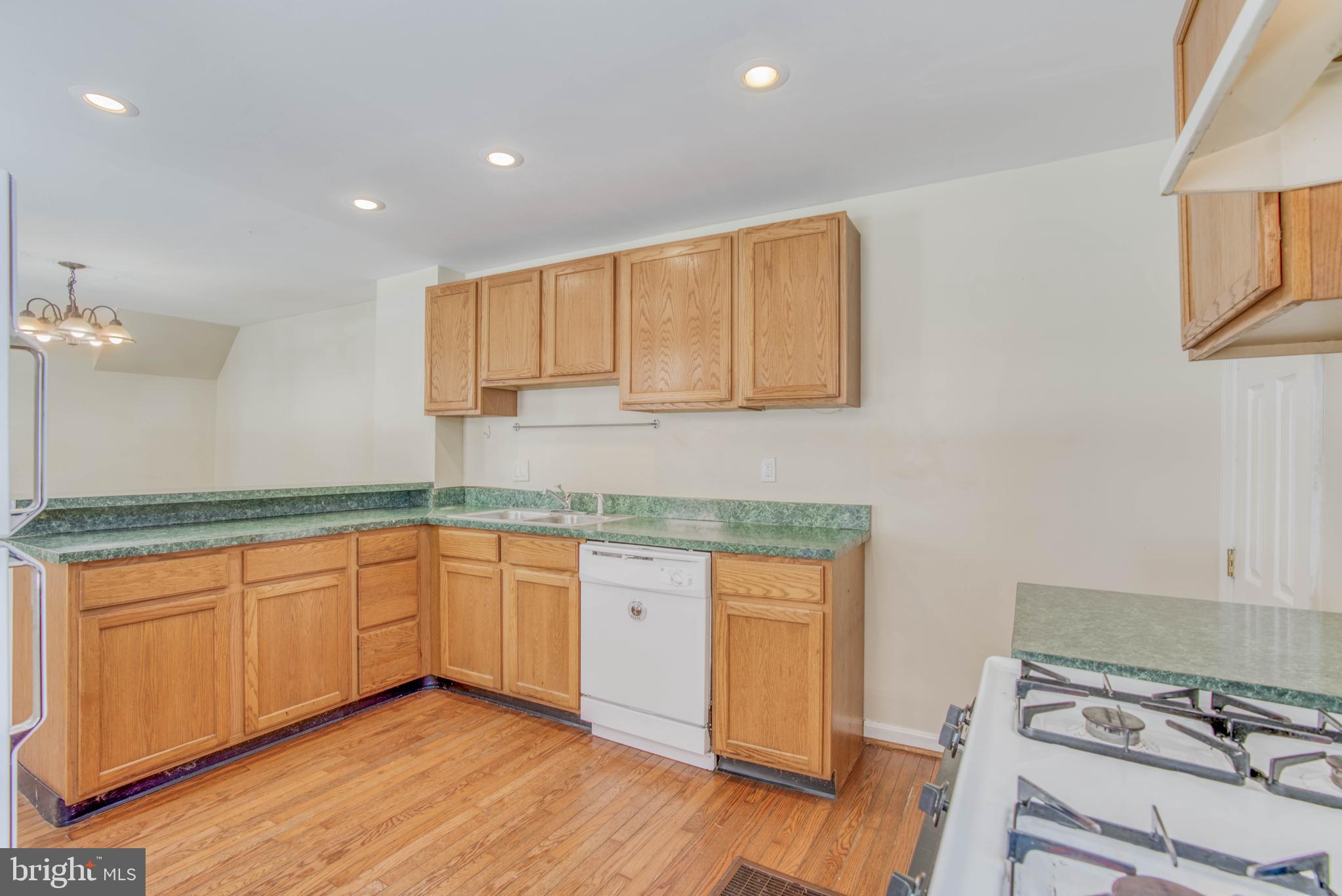 FEDERAL HILL HISTORIC DISTRICT - Residential Lease