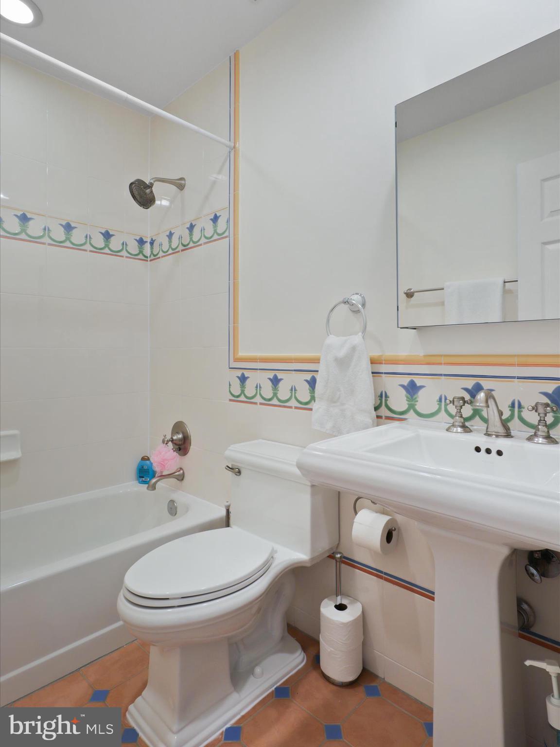 OAKTON GLADE - Residential