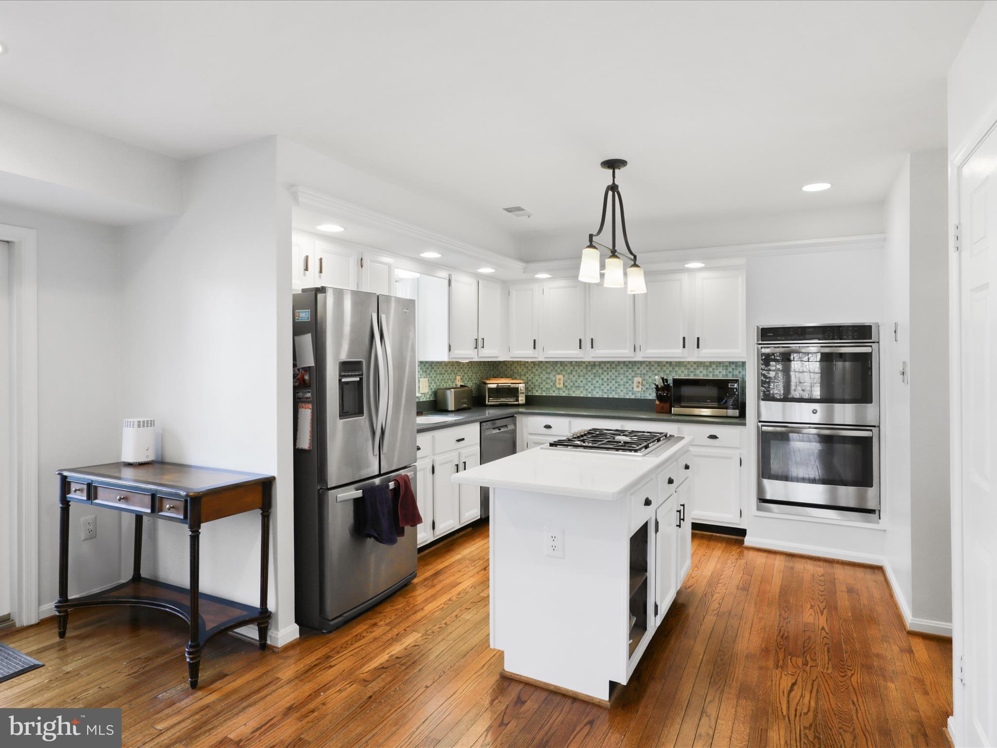 OAKTON GLADE - Residential