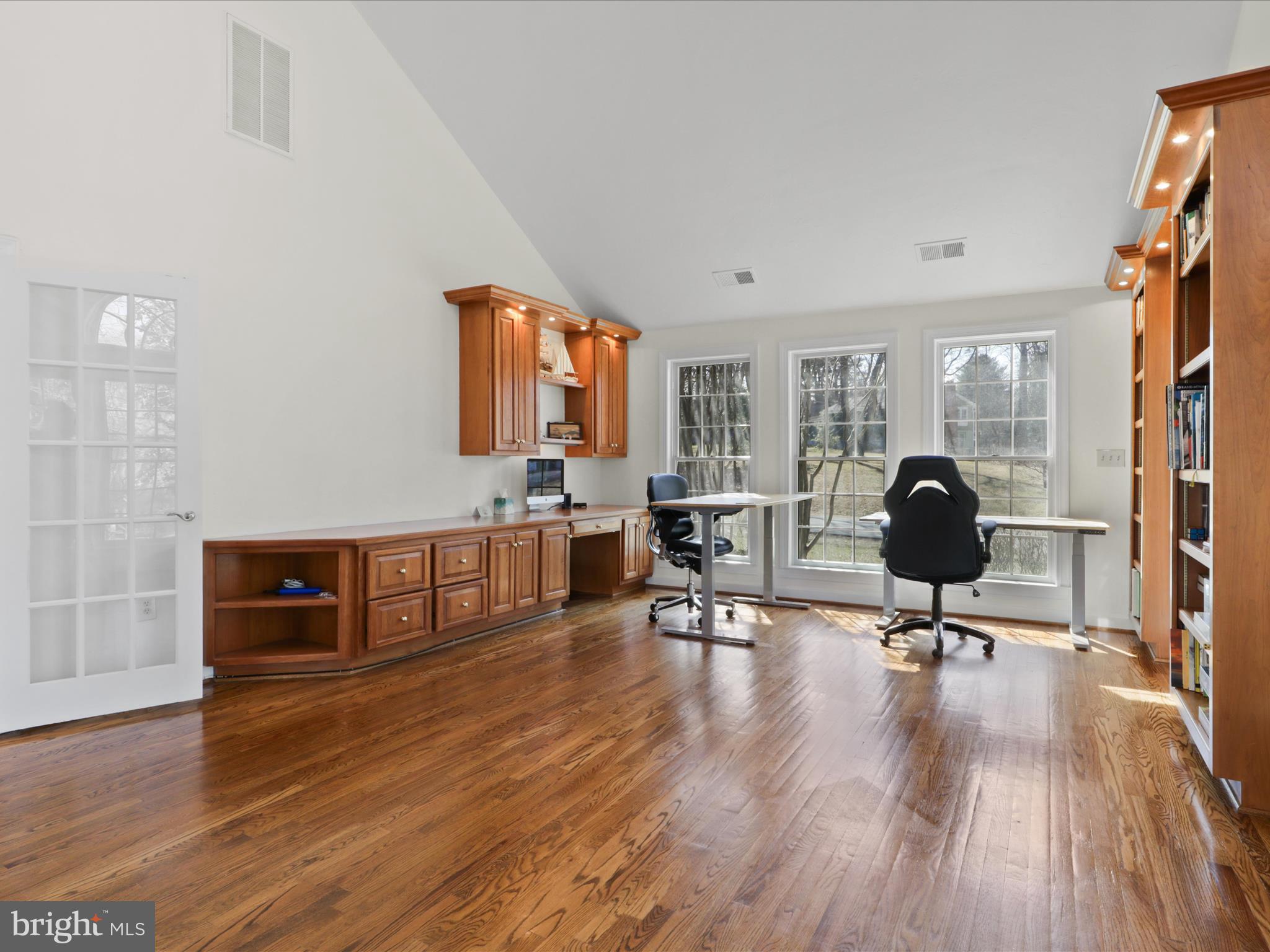 OAKTON GLADE - Residential