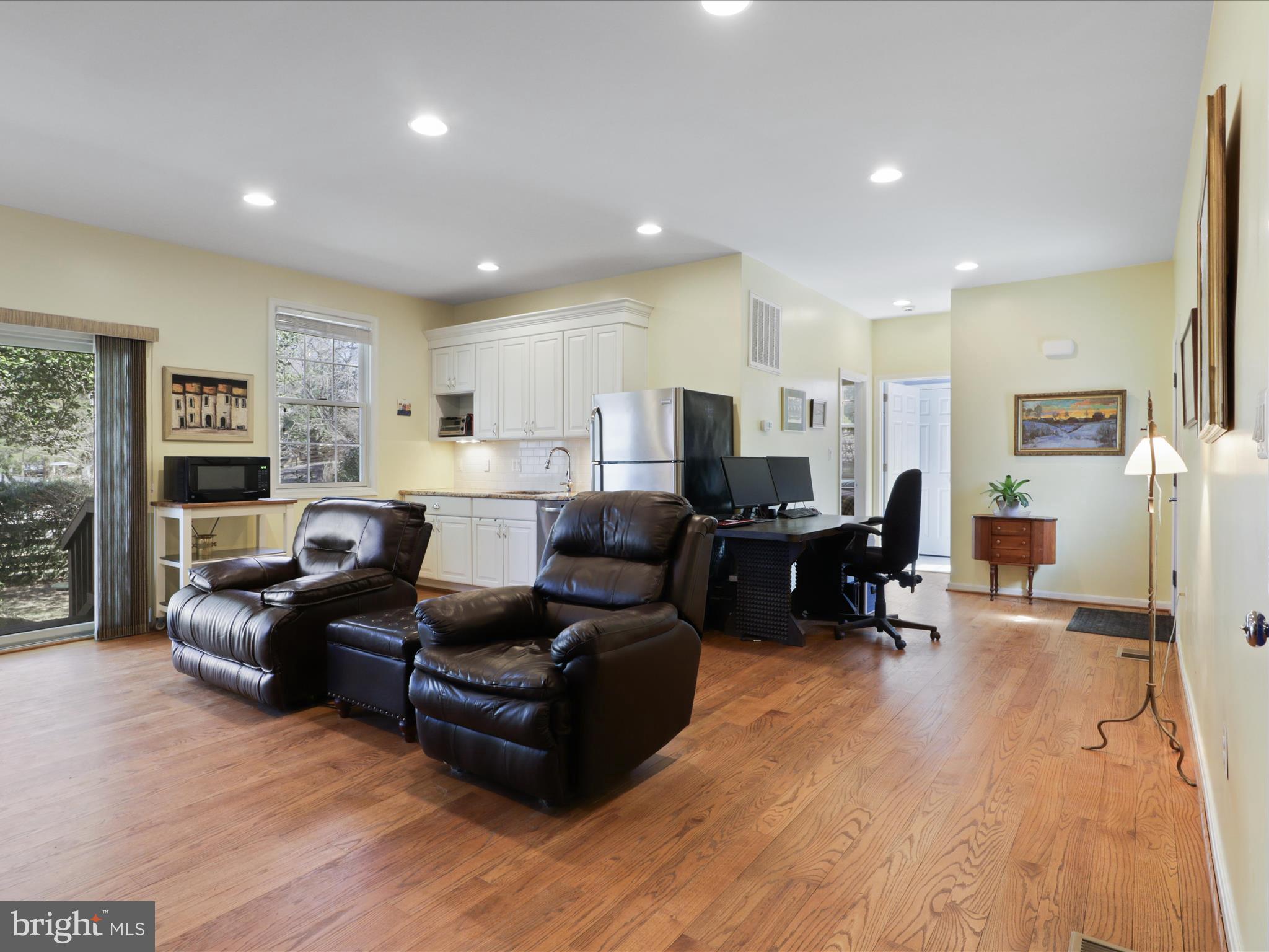 OAKTON GLADE - Residential