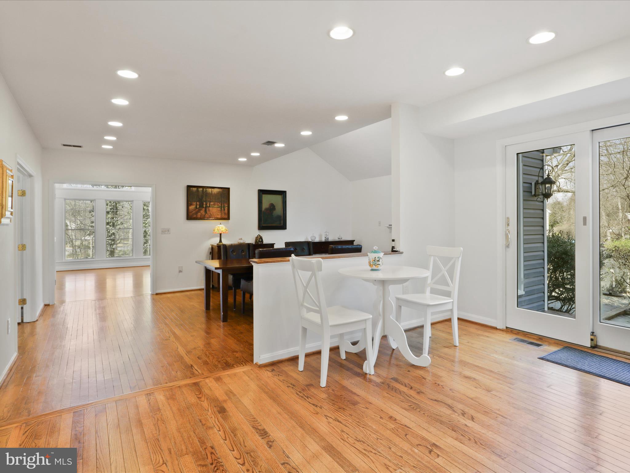 OAKTON GLADE - Residential