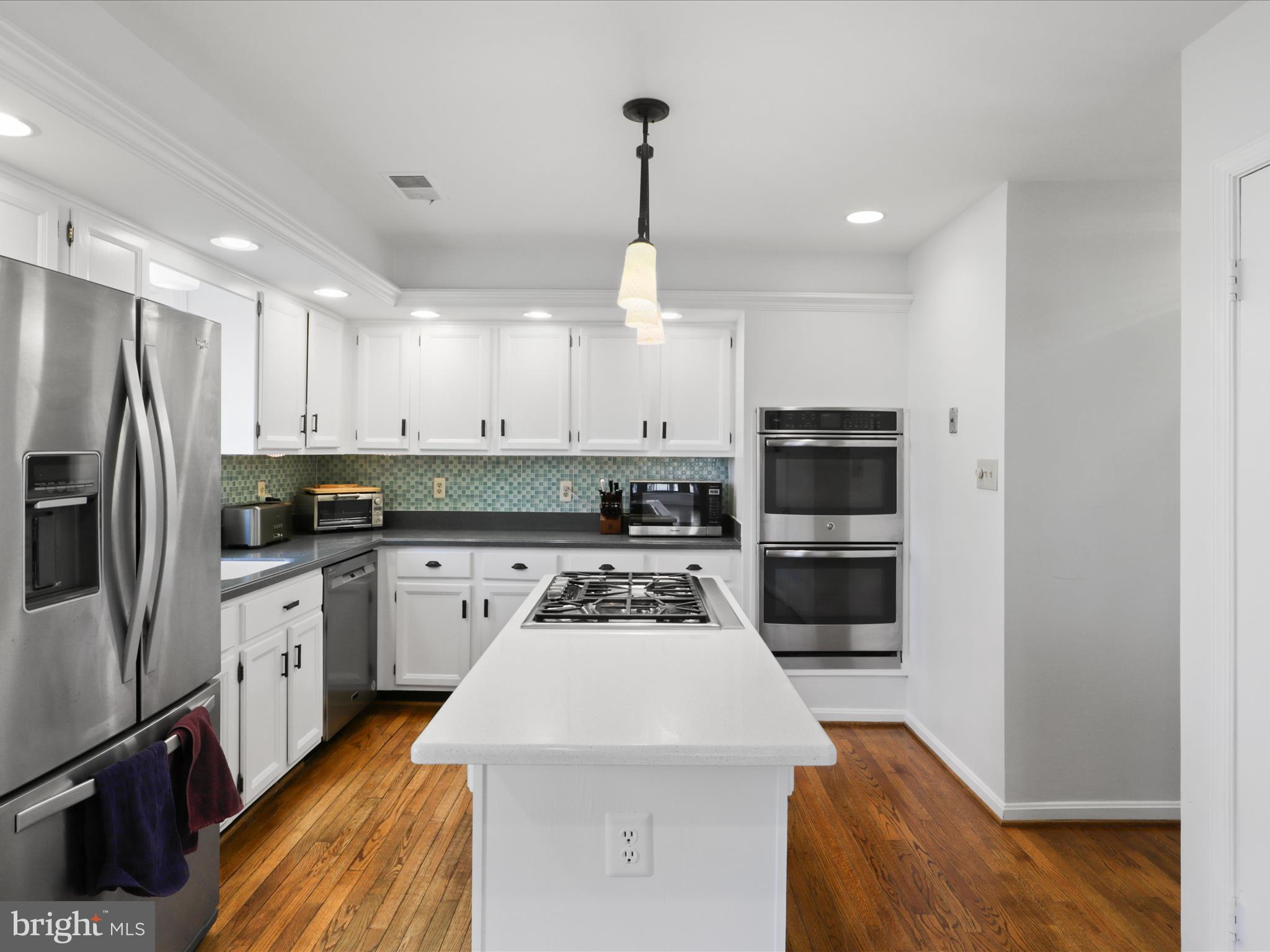 OAKTON GLADE - Residential