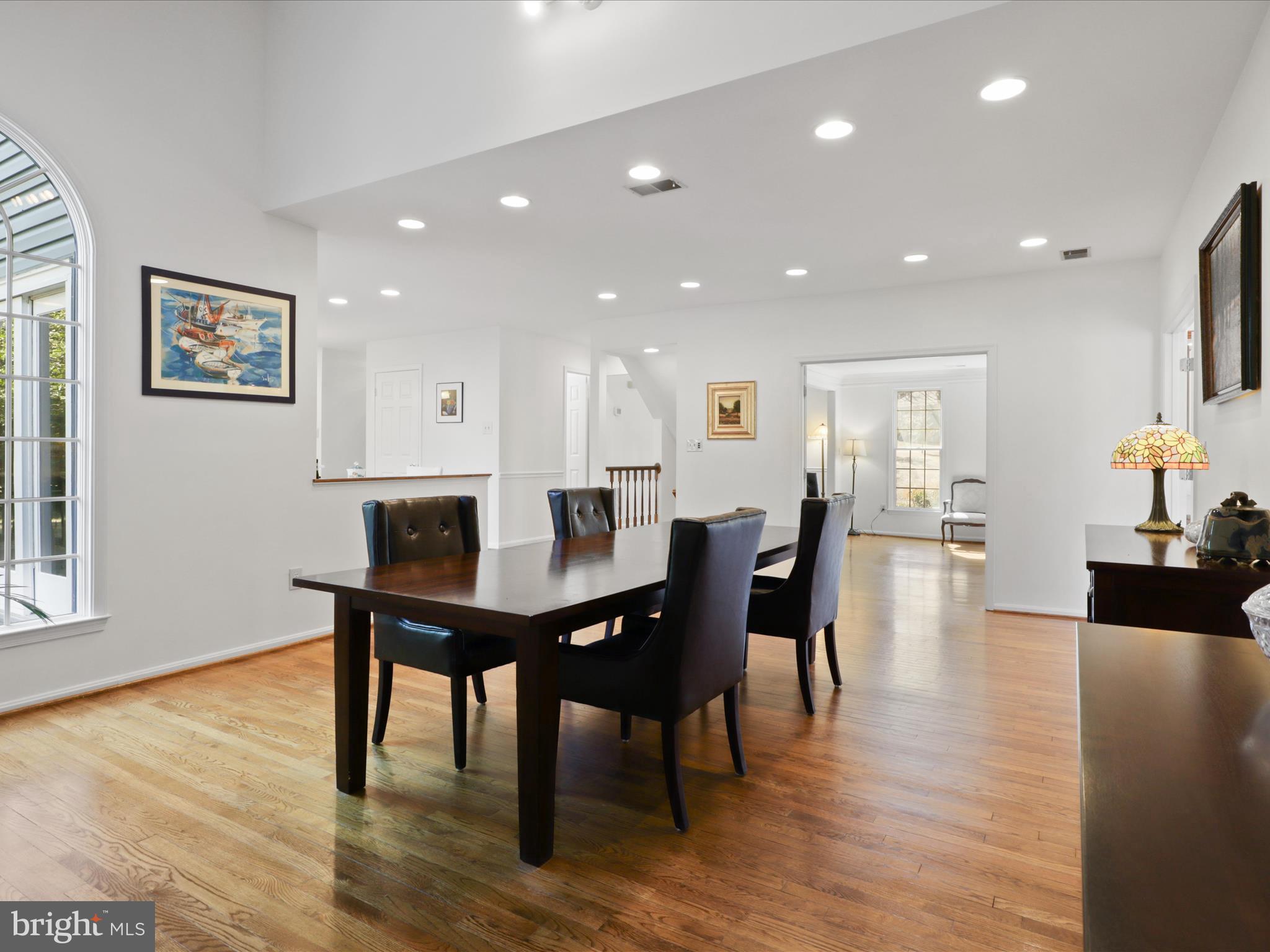 OAKTON GLADE - Residential