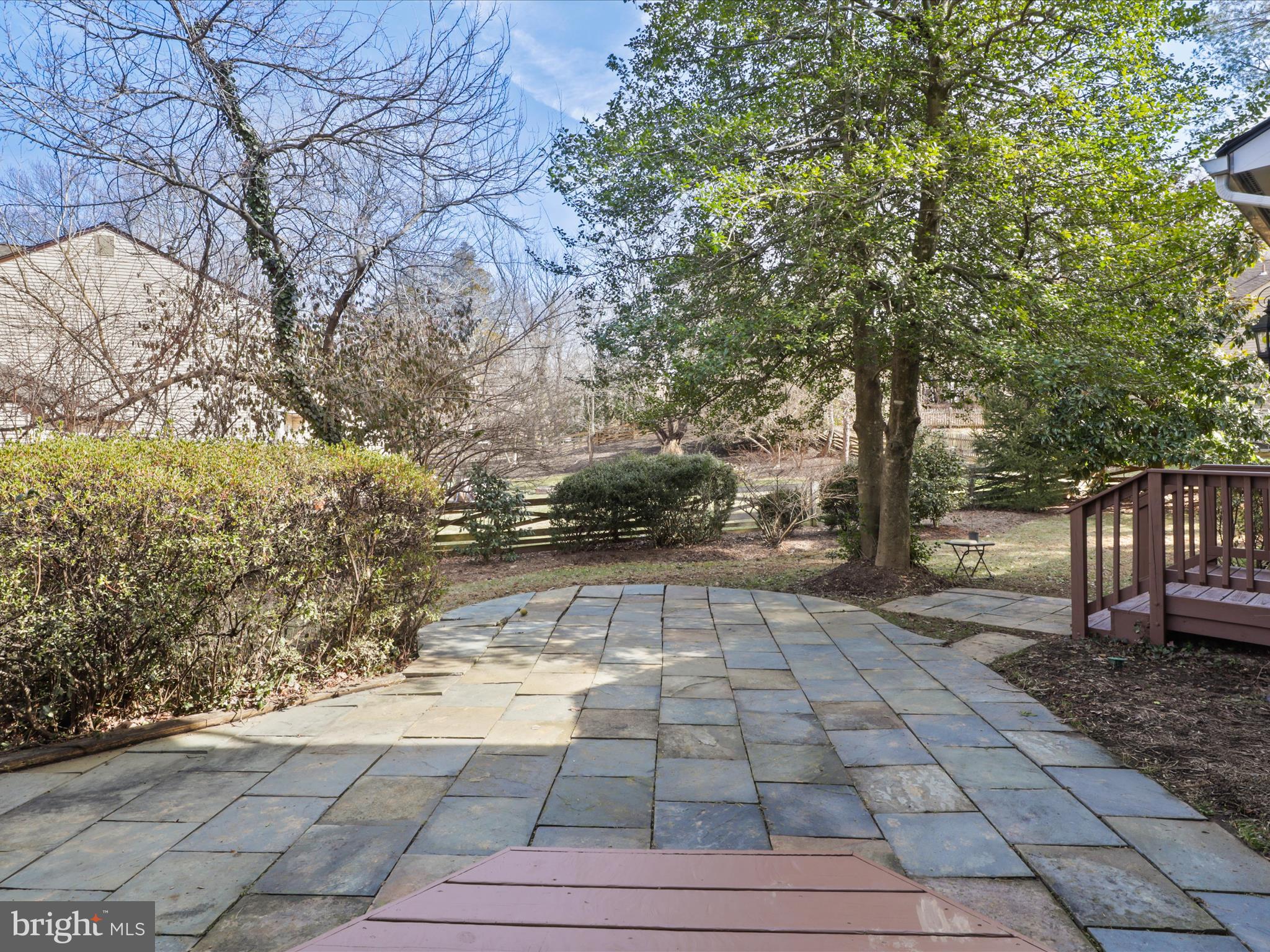 OAKTON GLADE - Residential