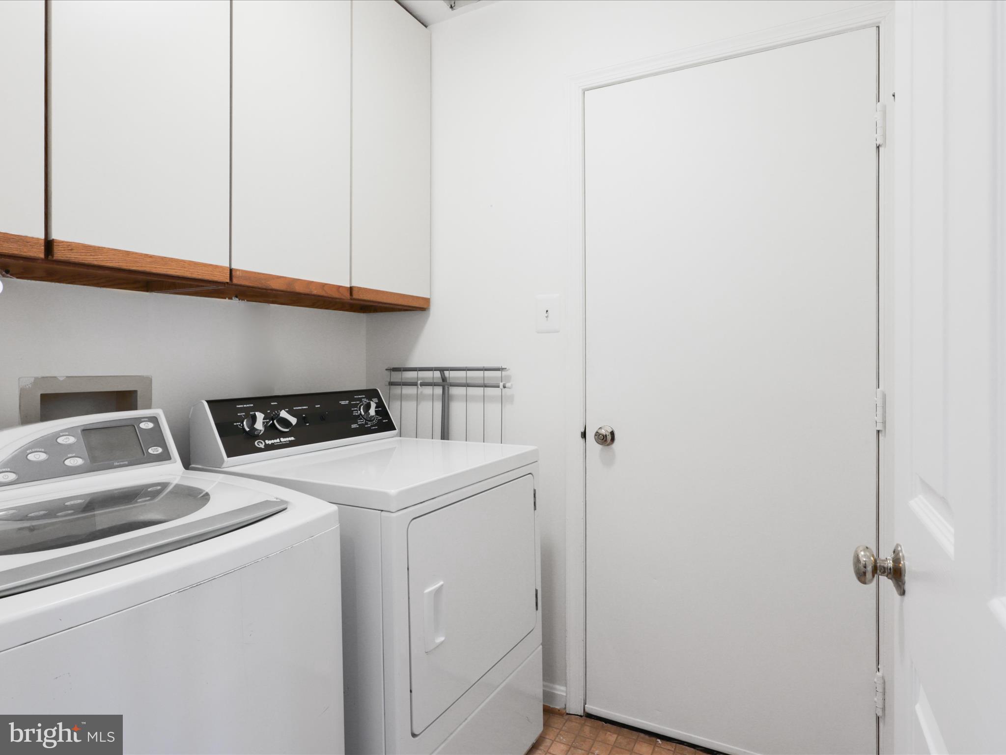 OAKTON GLADE - Residential