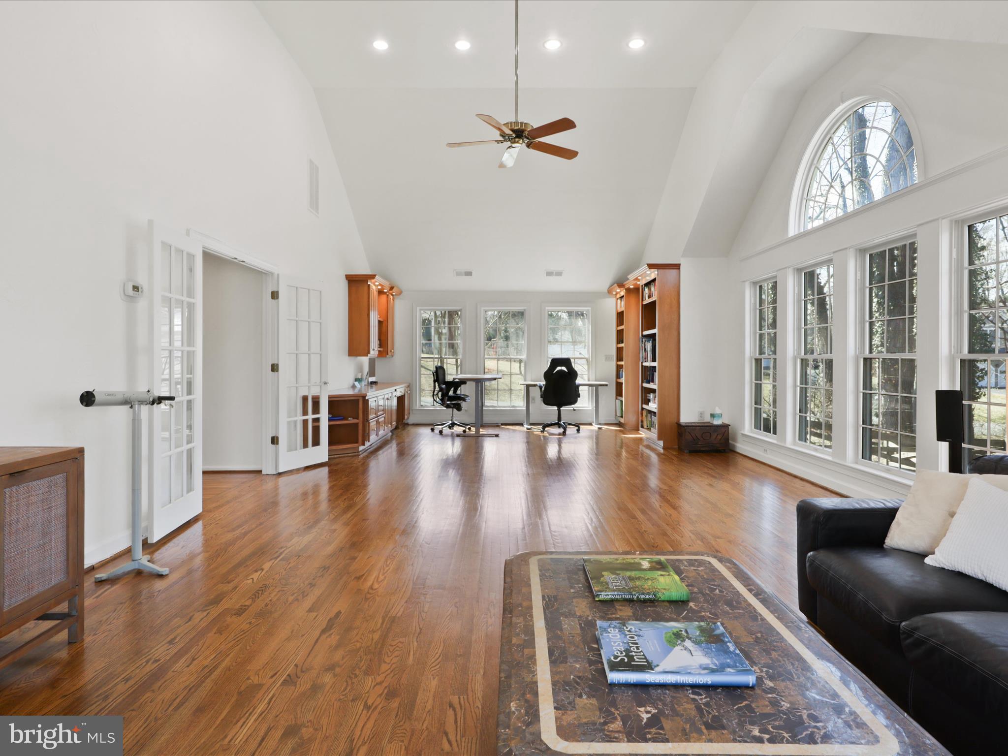 OAKTON GLADE - Residential