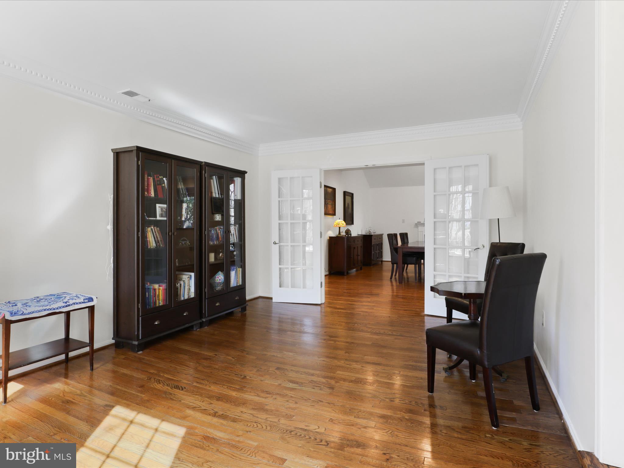 OAKTON GLADE - Residential