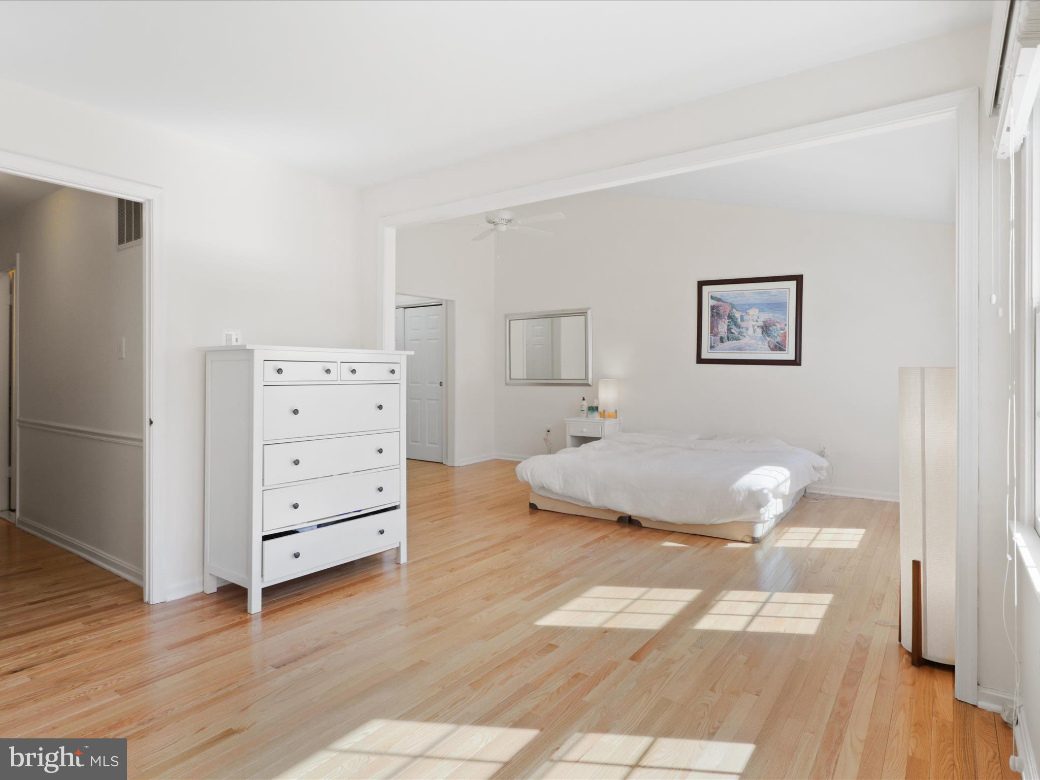 OAKTON GLADE - Residential